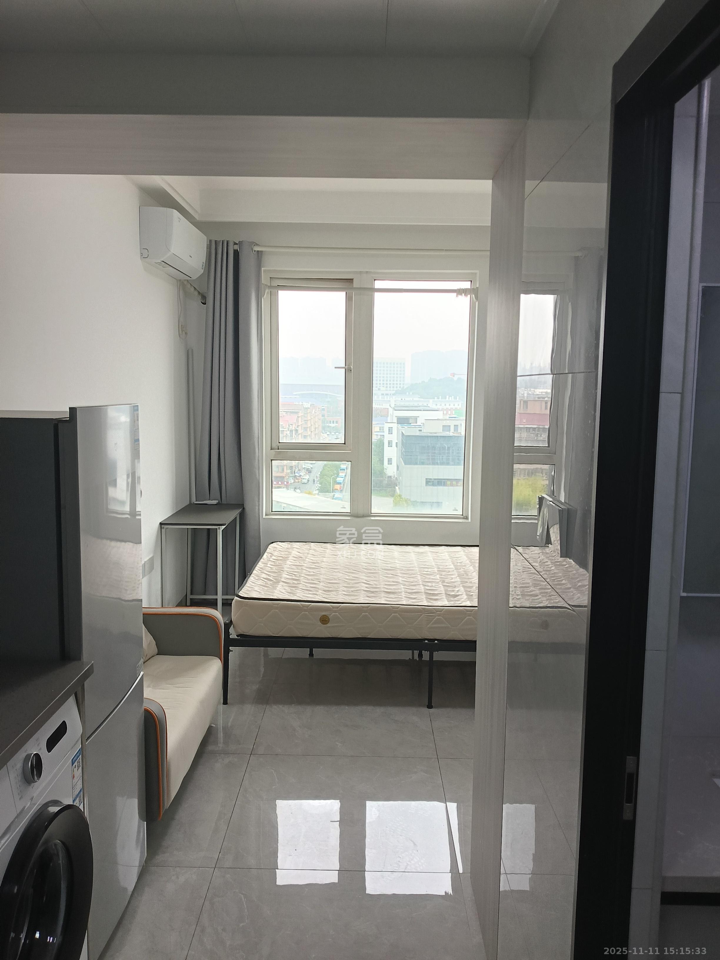 保利香槟国际  1室0厅0卫    1100.0元/月室内图