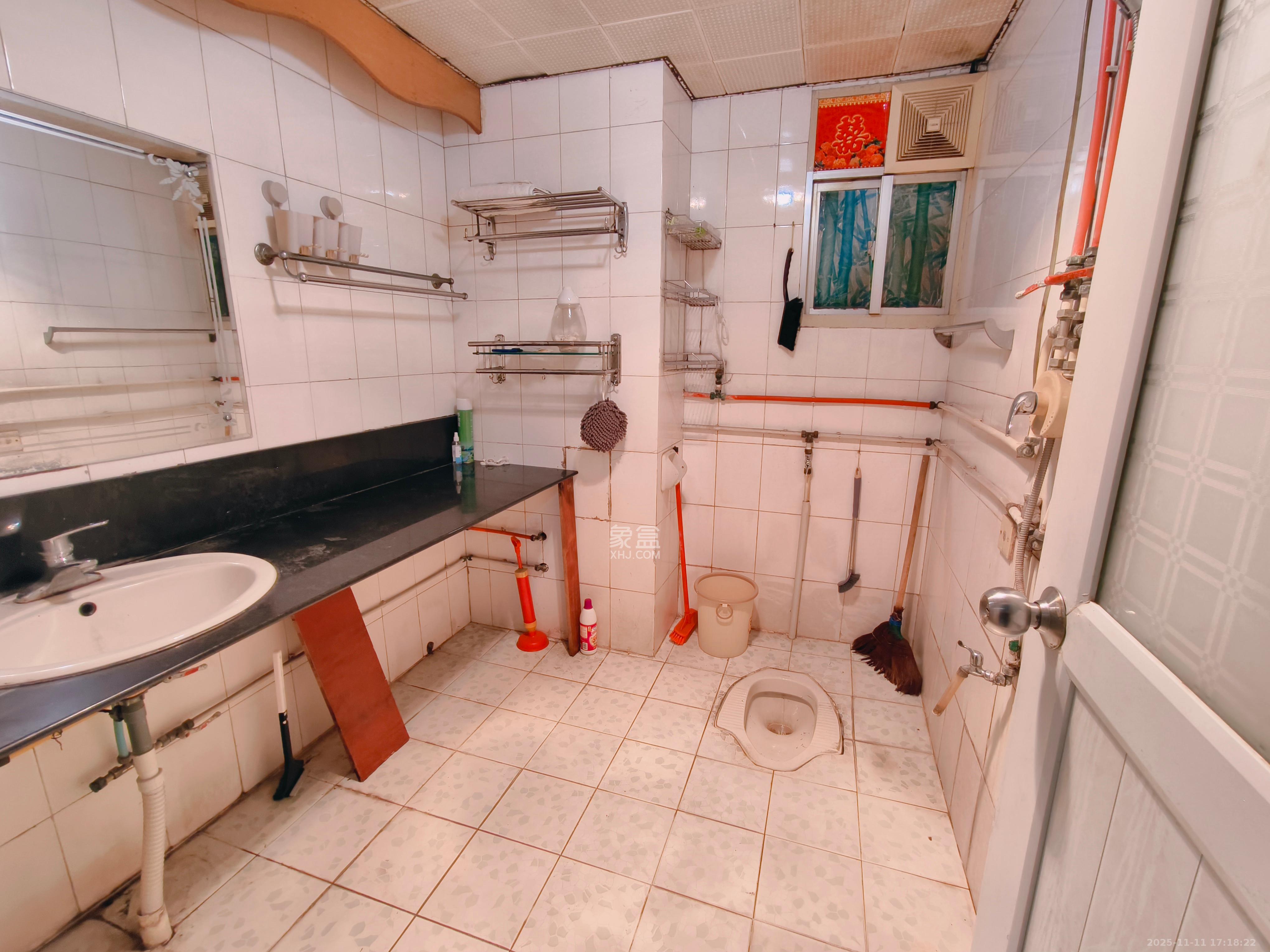 中国人民财产股份公司宿舍（人民保险公司宿舍）  3室2厅1卫    3000.0元/月室内图