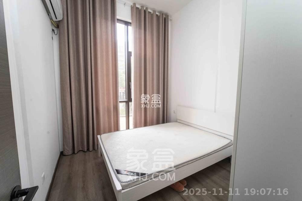 德奥悦东方  4室2厅2卫    4000.0元/月室内图