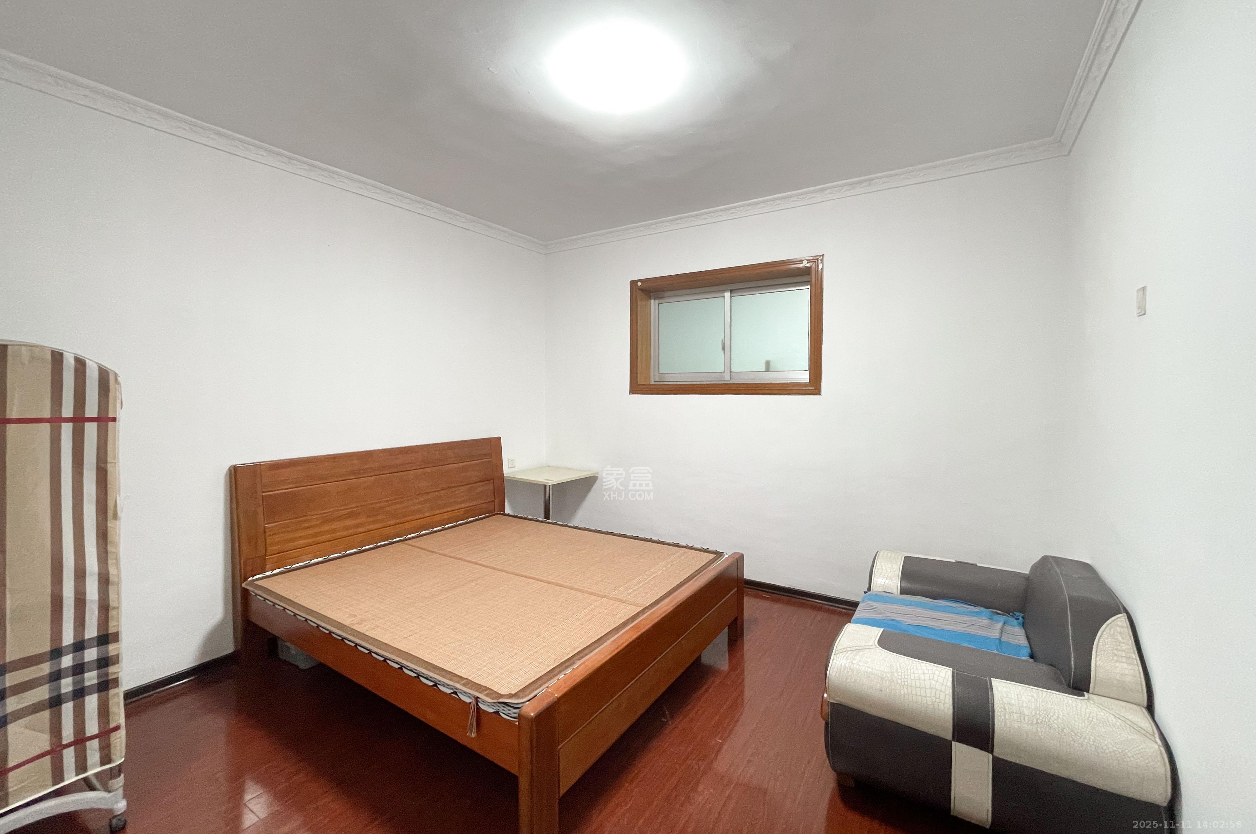 汽车西站商贸城（河西望城坡）  4室1厅1卫    65.0万其他