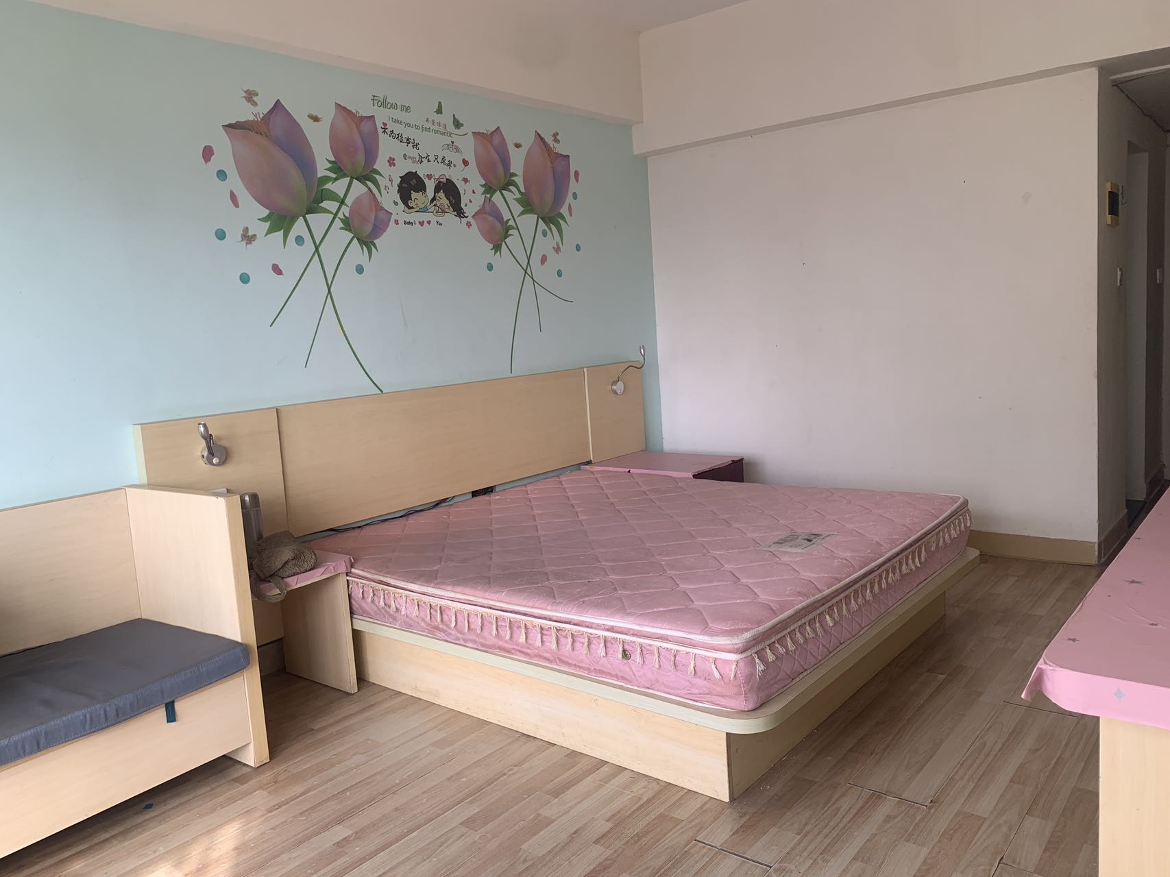 香港城 1室1厅1卫 35.0万 香港城 1室1厅1卫 35.0万客厅