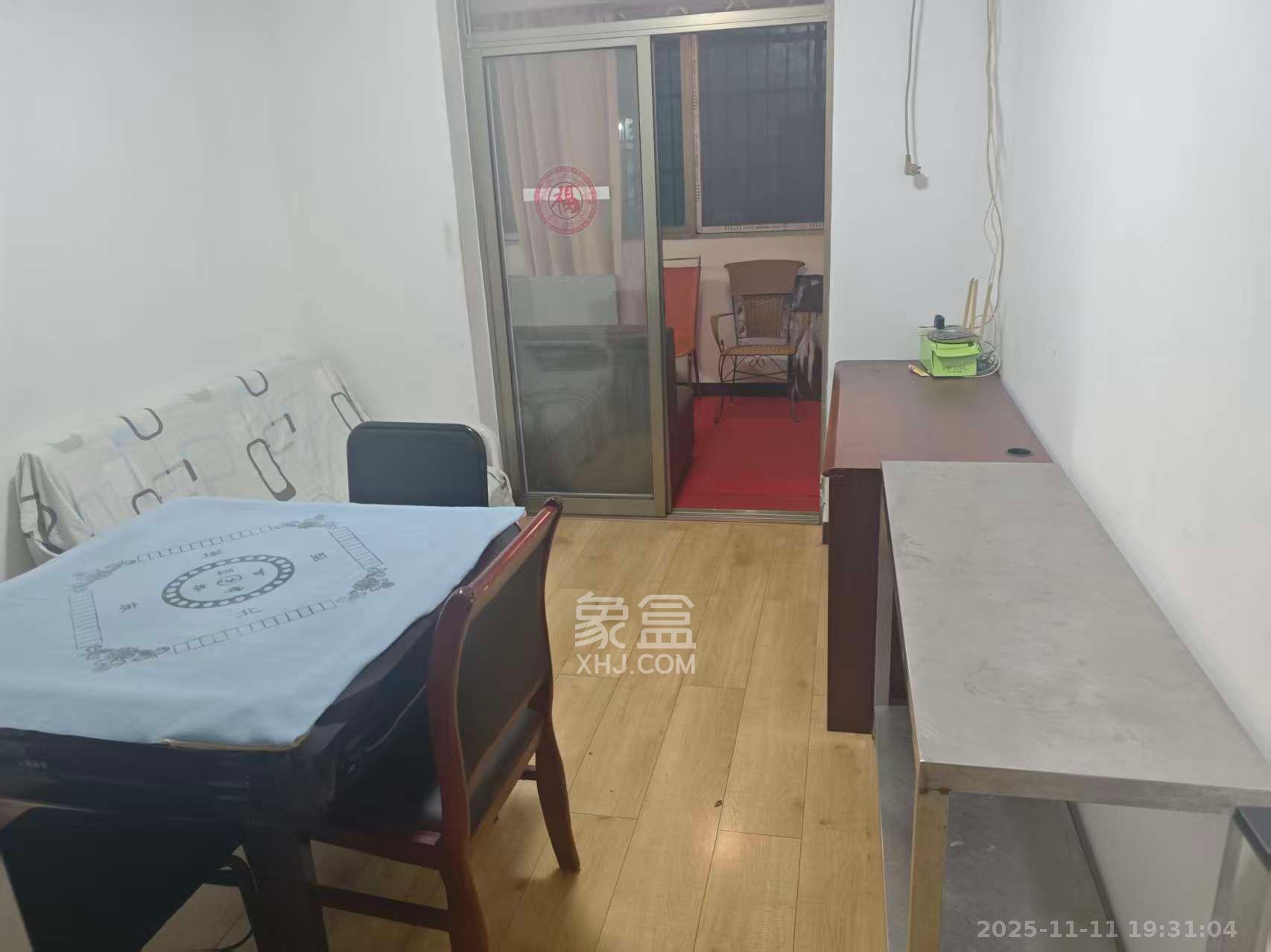 二机小区  3室2厅1卫    2800.0元/月室内图