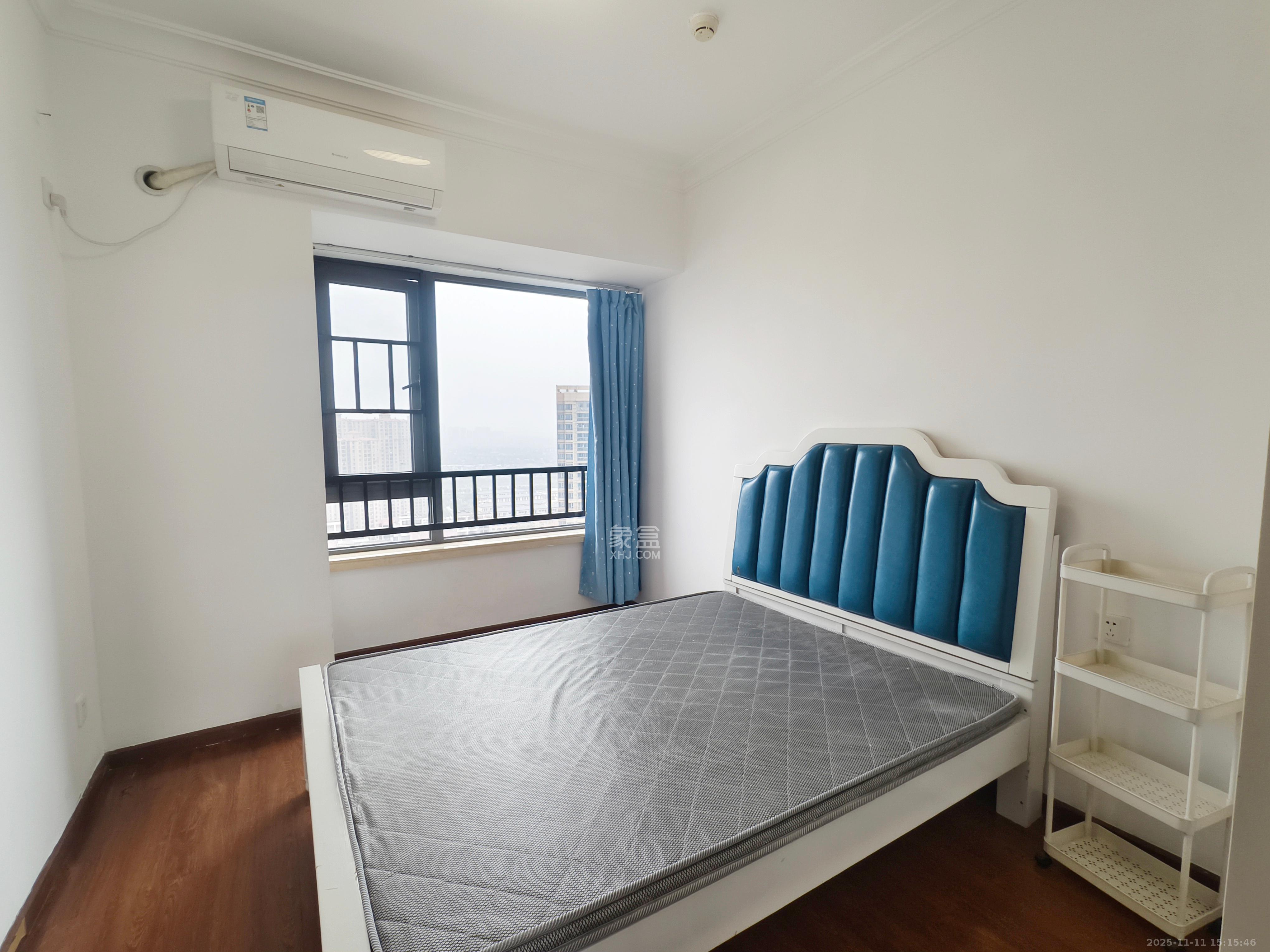 珠江好世界  4室2厅2卫    3600.0元/月室内图