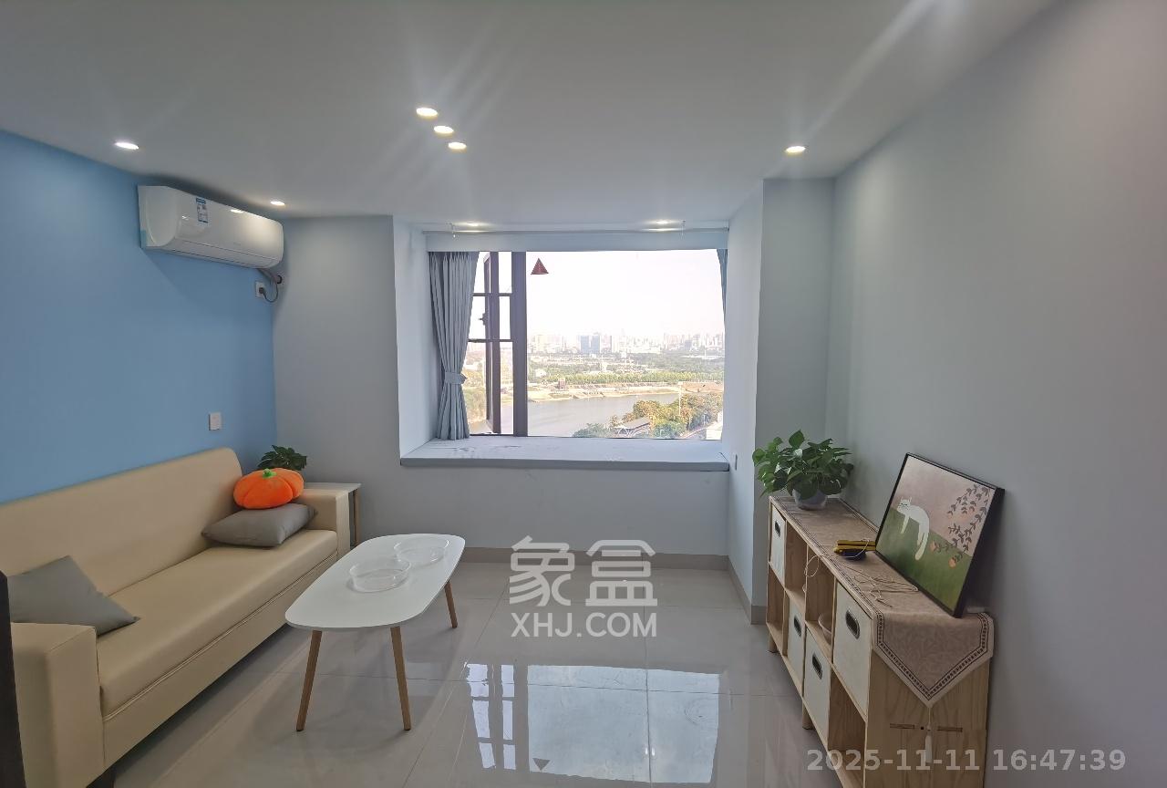 保利中环广场(保利中悦苑) 2室1厅1卫 2500.0元/月 保利中环广场(保利中悦苑) 2室1厅1卫 2500.0元/月室内图