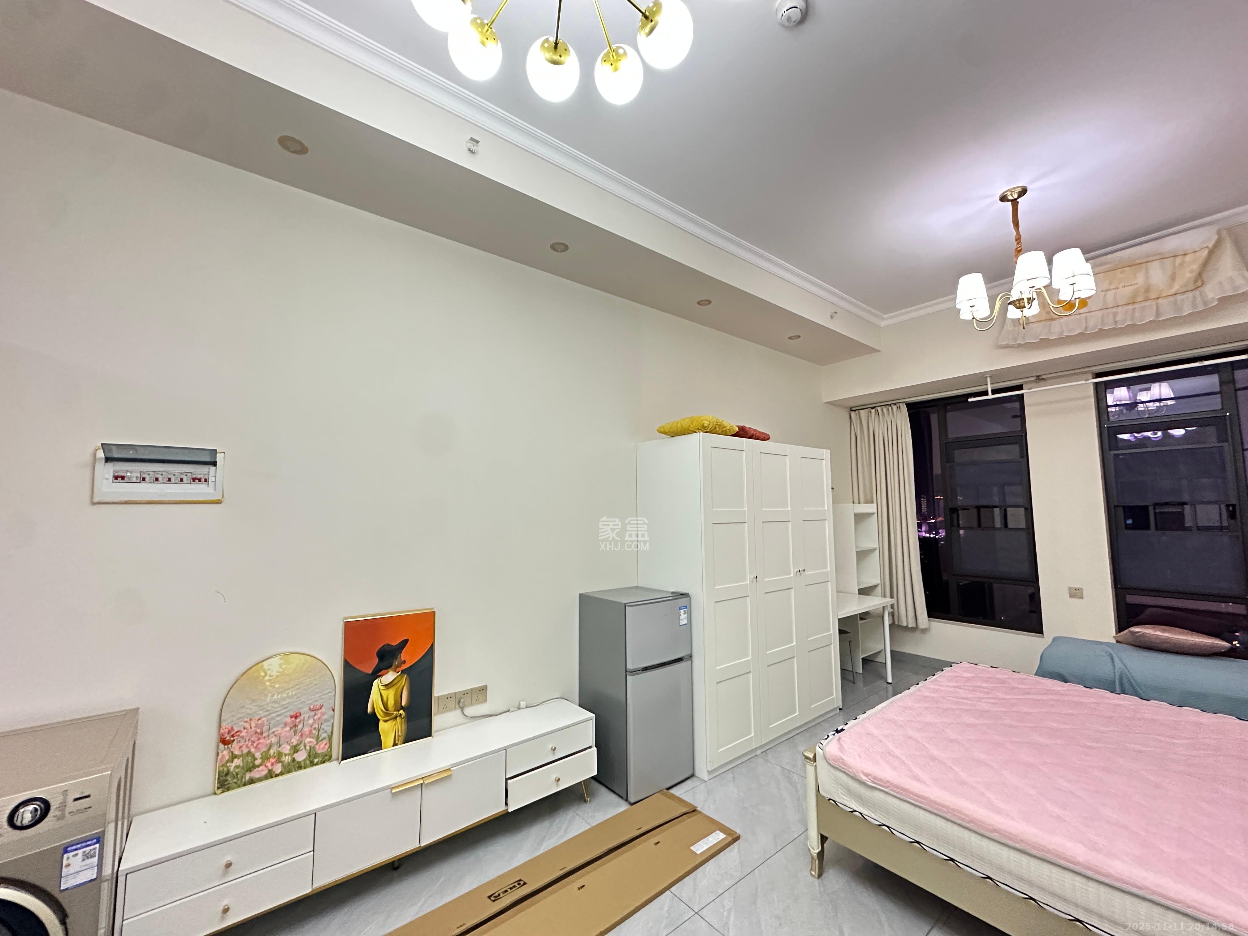 润和国际广场  1室0厅0卫    2000.0元/月室内图