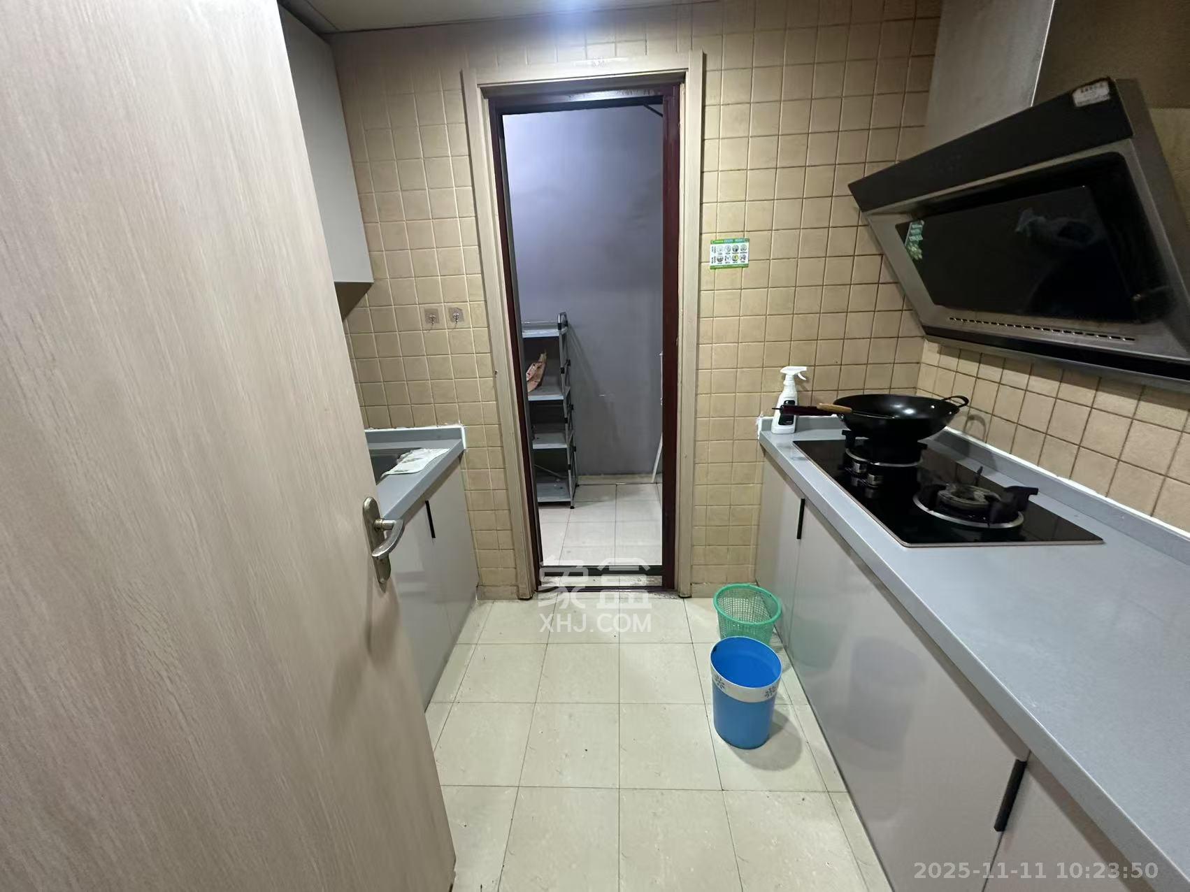 盛世美居荷园  3室2厅2卫    3000.0元/月室内图