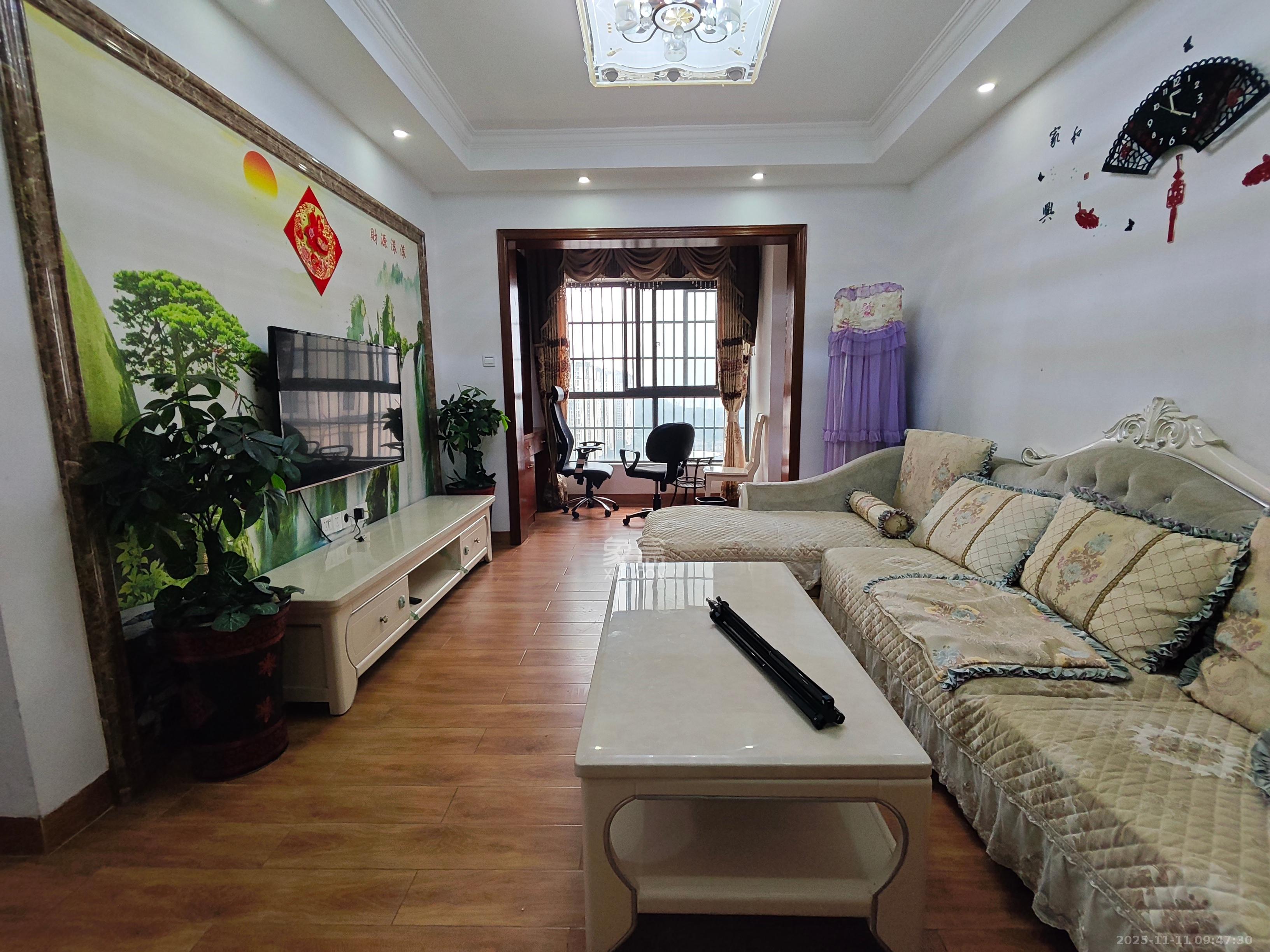 天麓尚层  2室1厅1卫    1900.0元/月