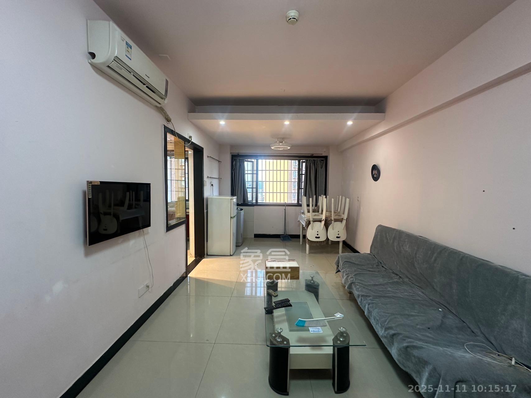 上海城小区  1室1厅1卫    1400.0元/月室内图