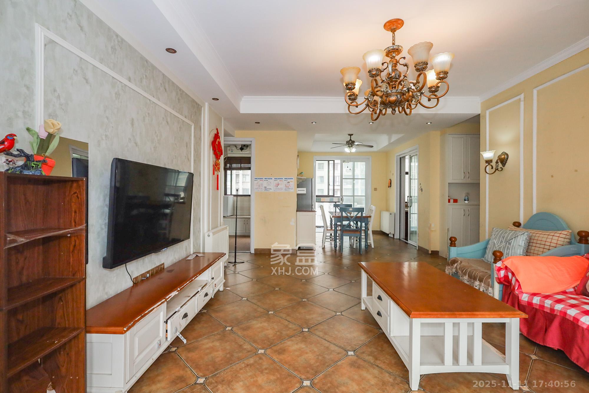 阳光丽城一期  4室2厅2卫    165.0万