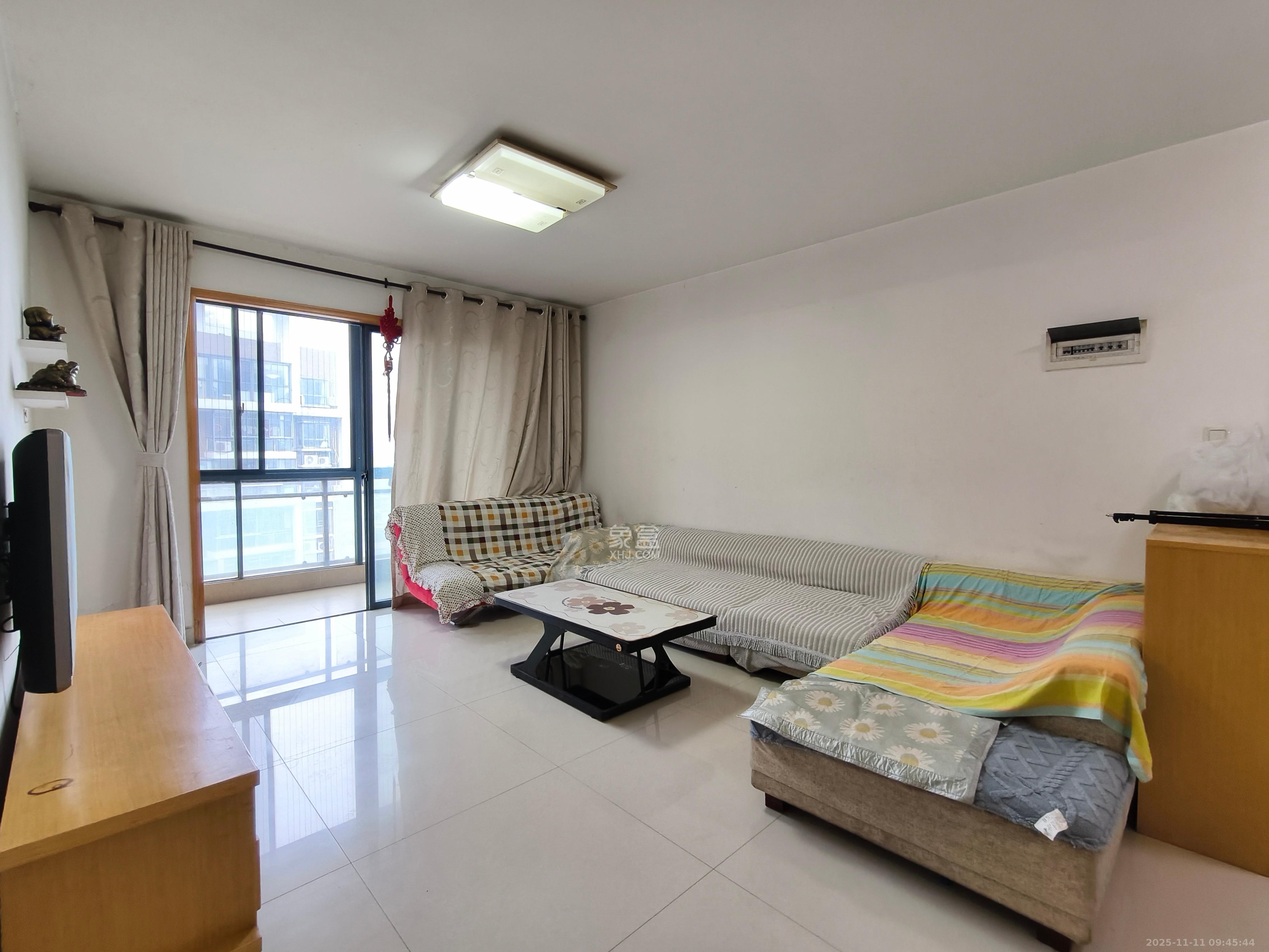 湘江北尚  3室2厅2卫    3000.0元/月