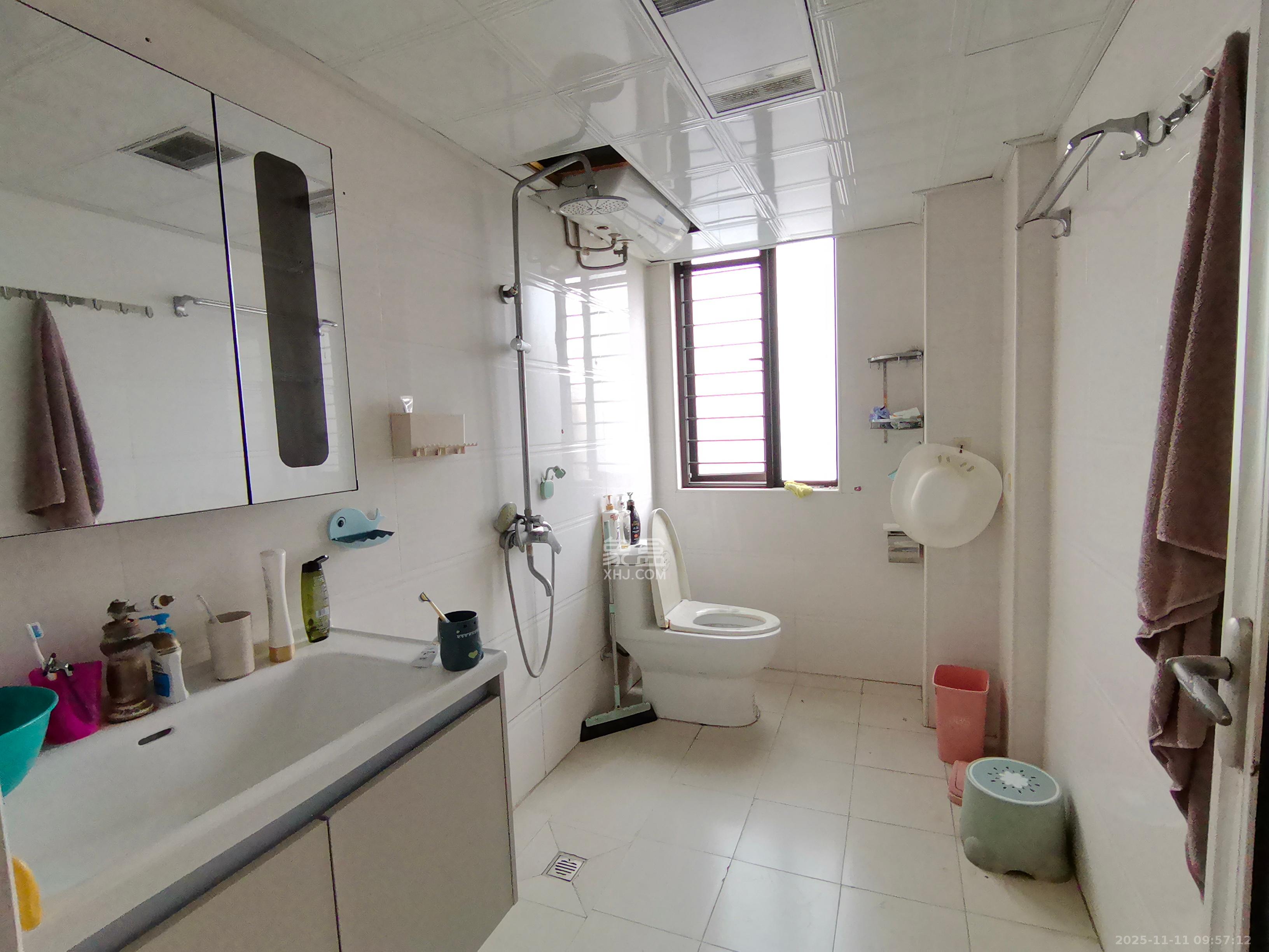 奥克斯缔壹城 3室1厅2卫 2600.0元/月 奥克斯缔壹城 3室1厅2卫 2600.0元/月室内图