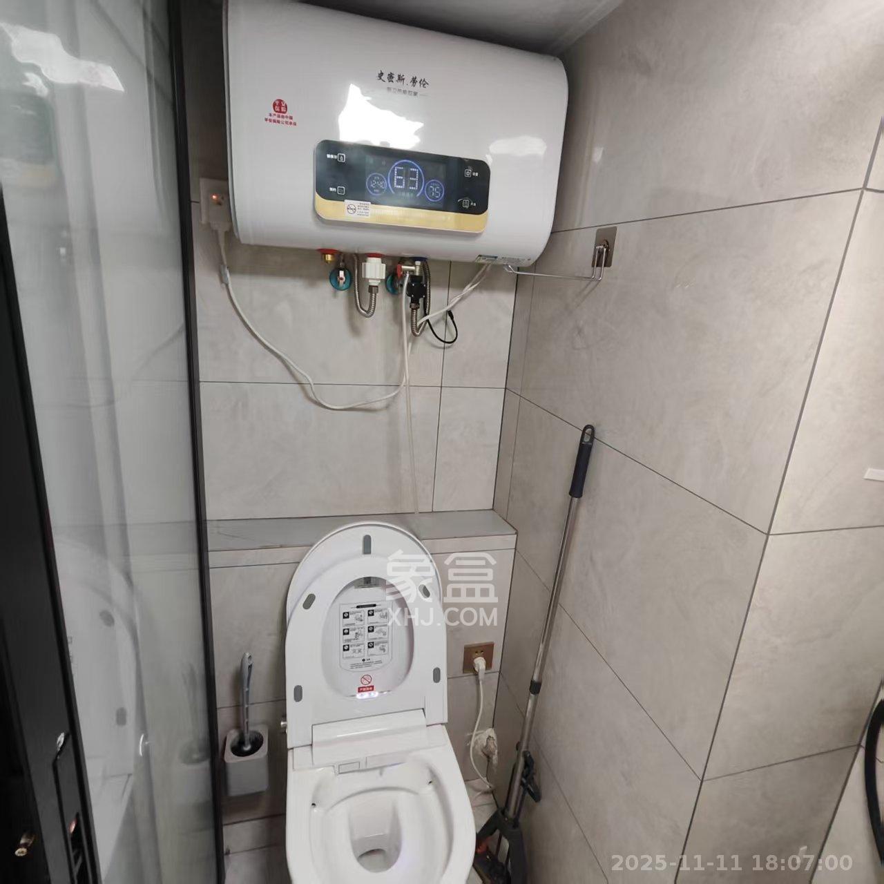 万科金色梦想A区  1室1厅1卫    1900.0元/月室内图