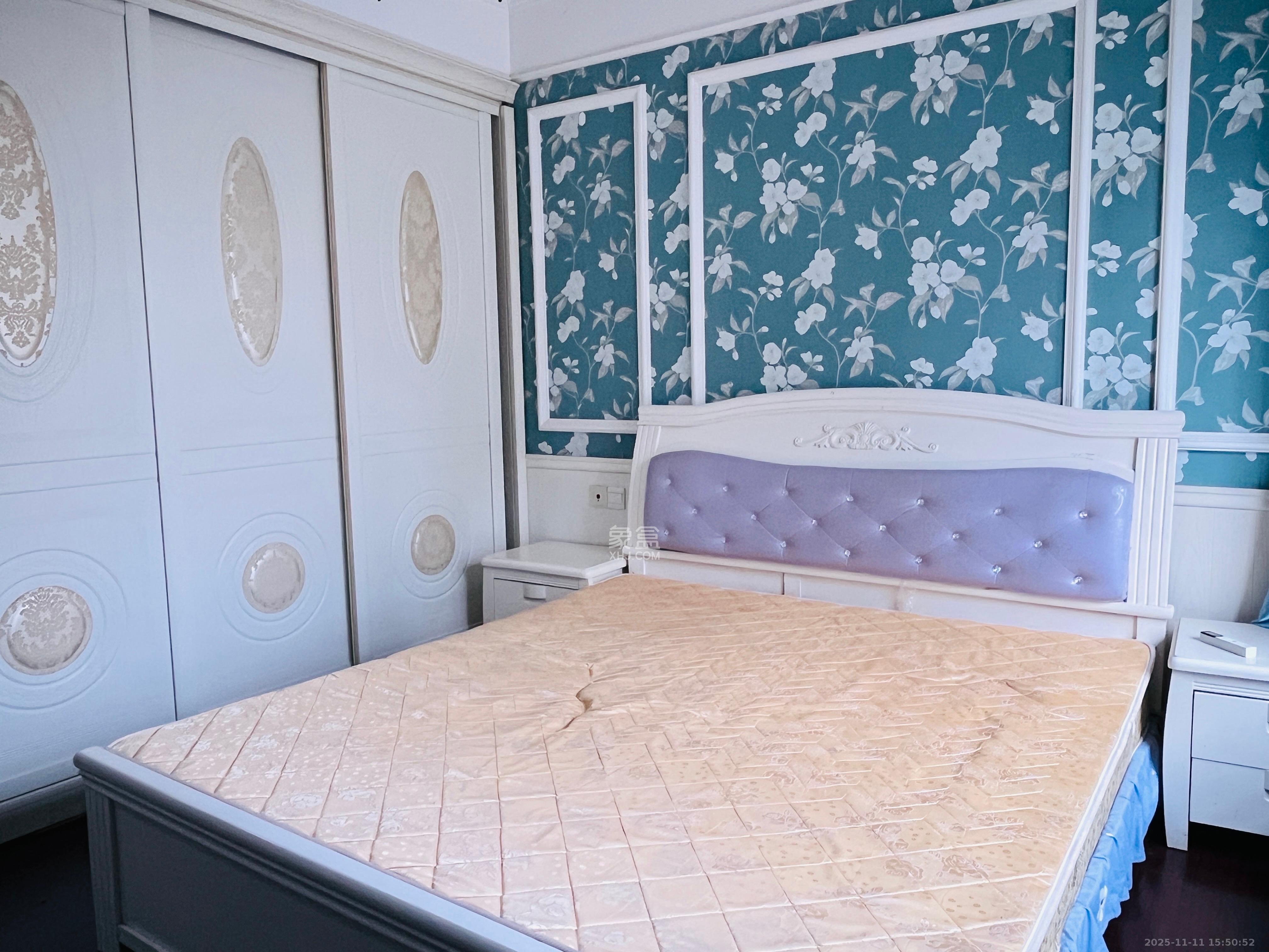 恒大御景湾  3室2厅2卫    3200.0元/月室内图