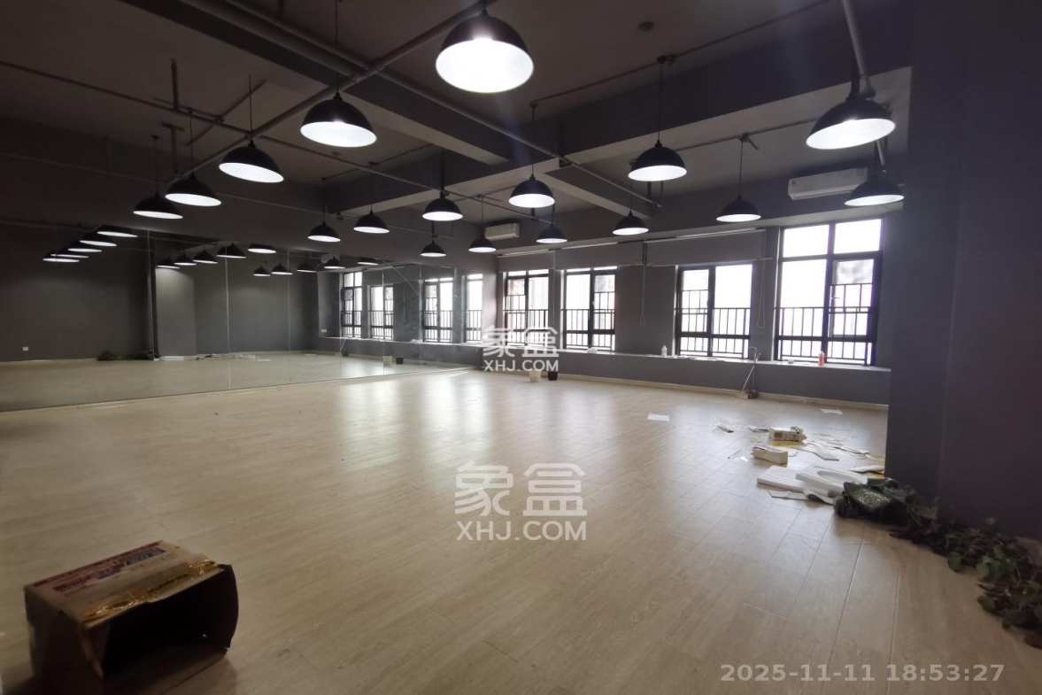 荣悦台 1室1厅1卫 2200.0元/月 荣悦台 1室1厅1卫 2200.0元/月室内图