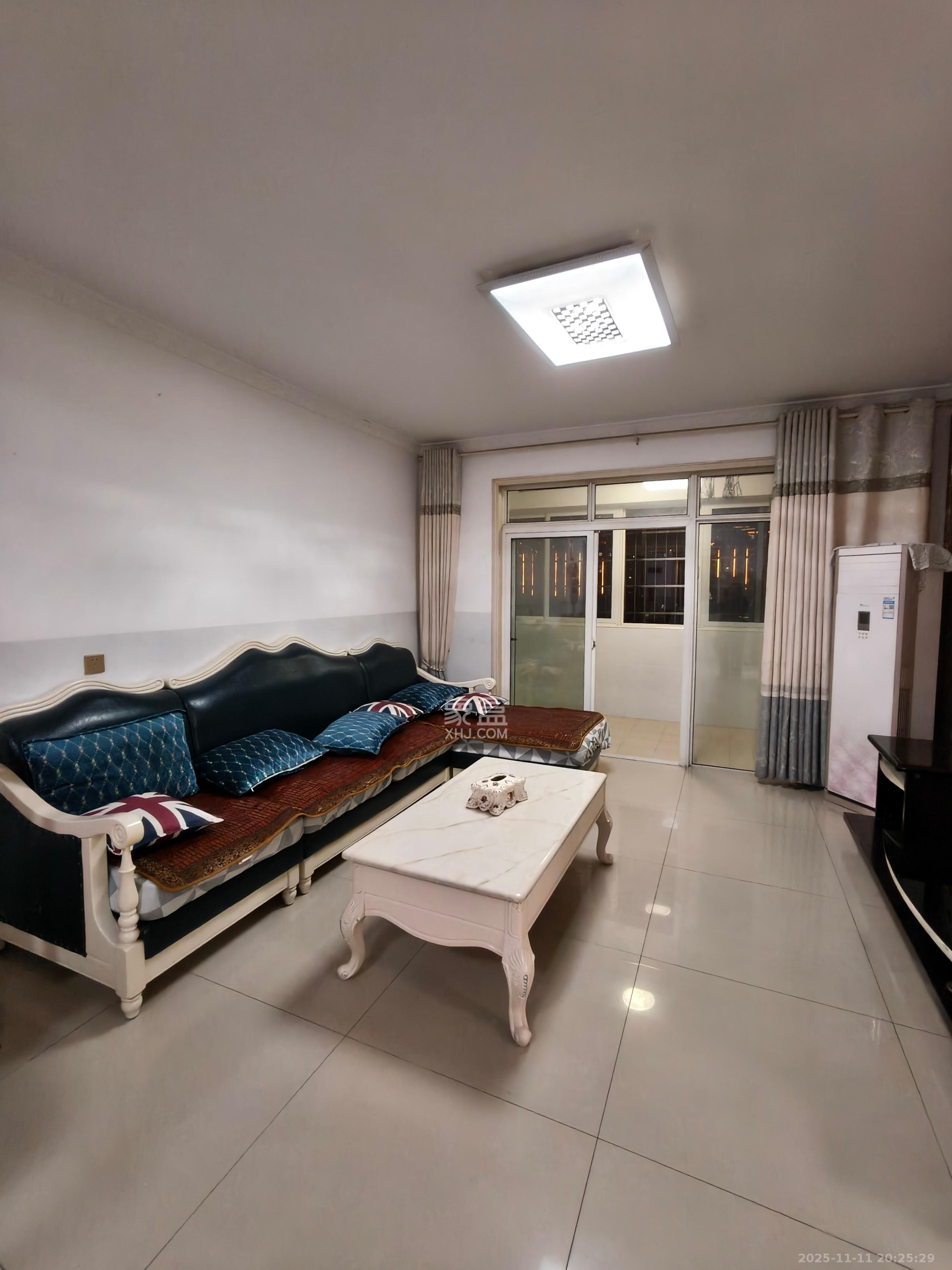 星城新宇黎锦苑 3室2厅2卫 1900.0元/月 星城新宇黎锦苑 3室2厅2卫 1900.0元/月室内图