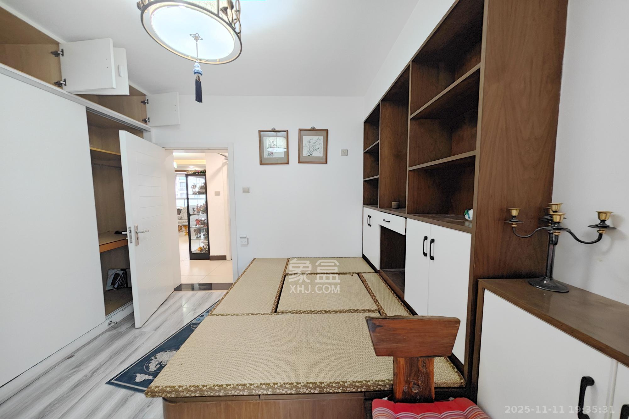 丽星景园 3室2厅2卫 110.0万 丽星景园 3室2厅2卫 110.0万卧室