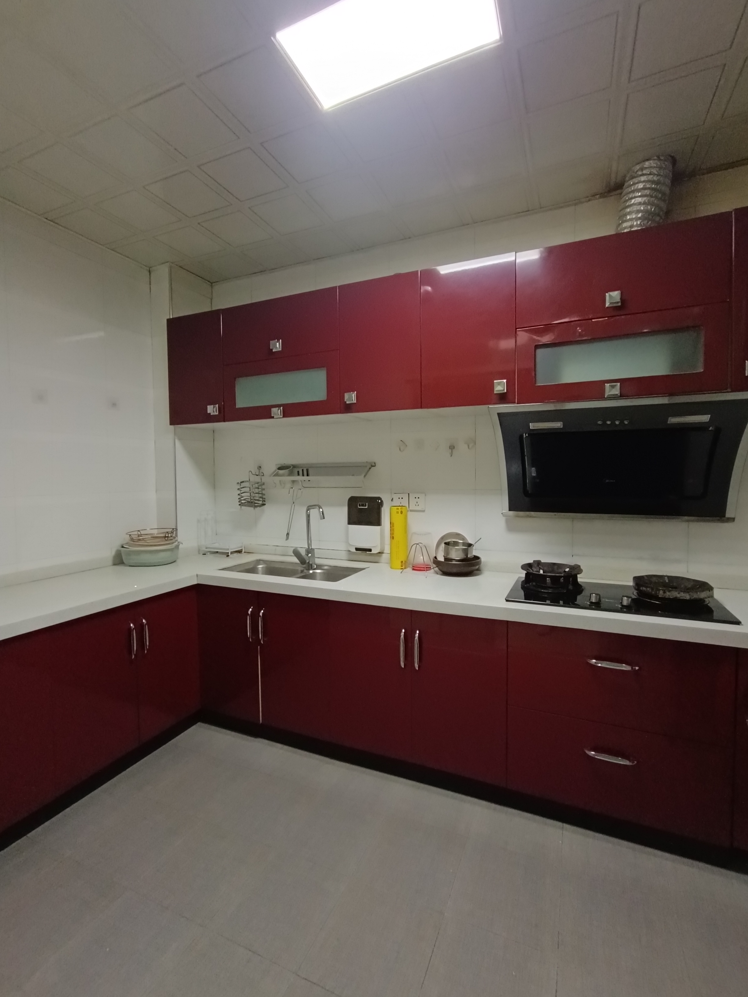 龙腾大厦  3室2厅2卫    1500.0元/月室内图