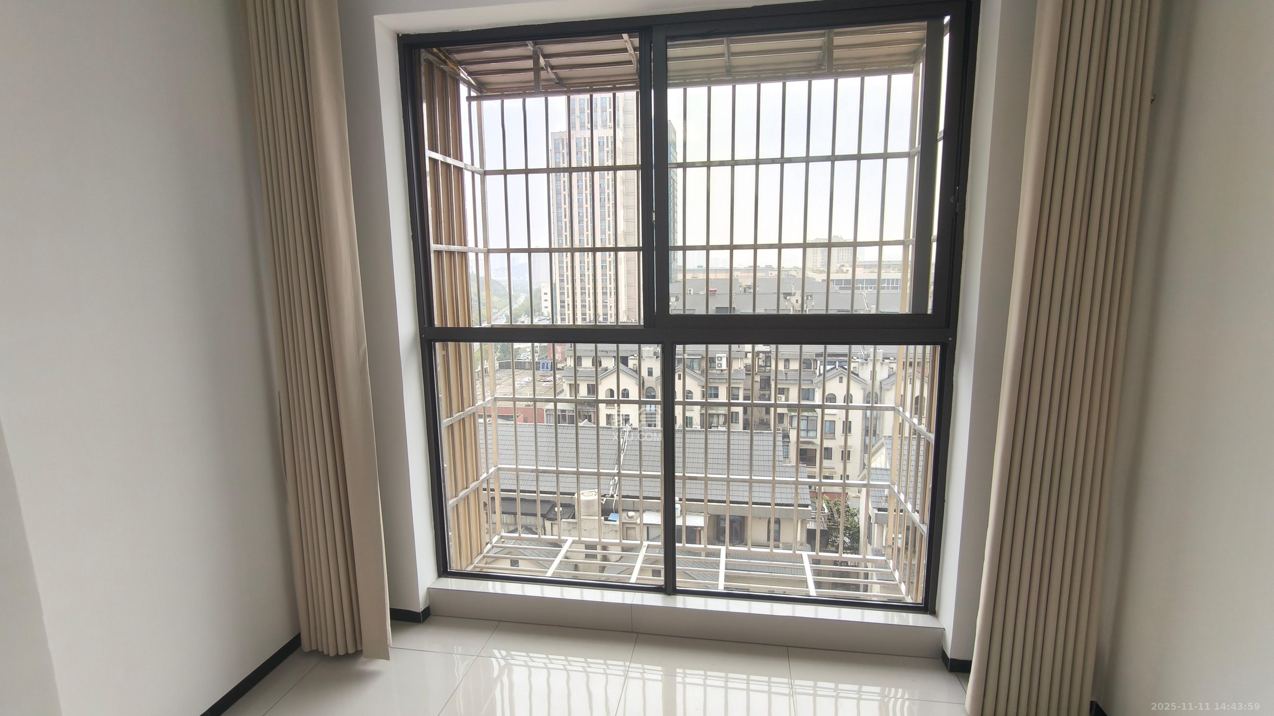 艾美潇湘 3室1厅2卫 1850.0元/月 艾美潇湘 3室1厅2卫 1850.0元/月室内图