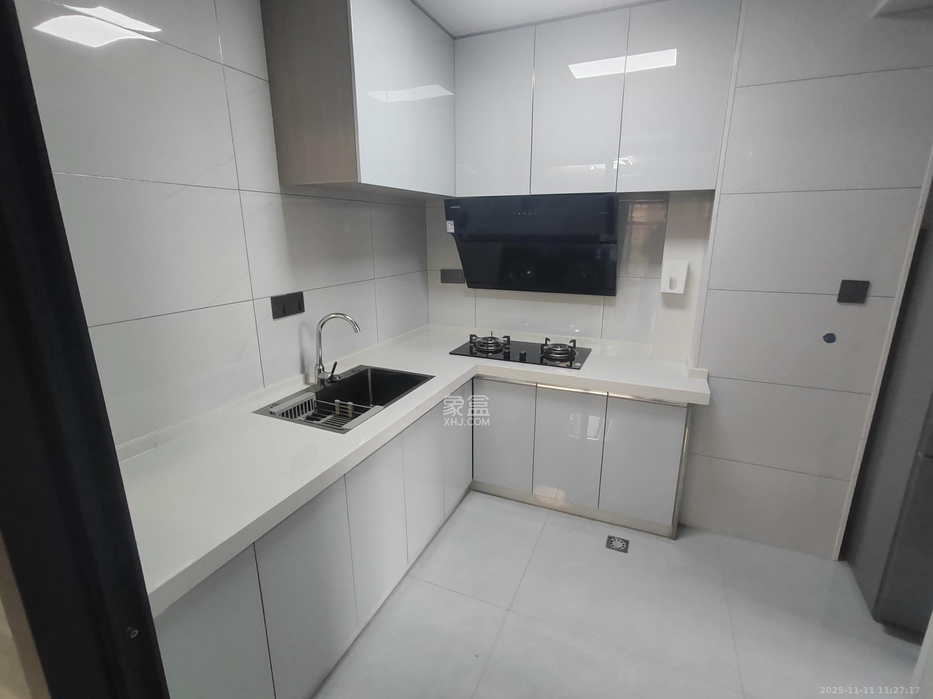 和润园三期  2室1厅1卫    2300.0元/月