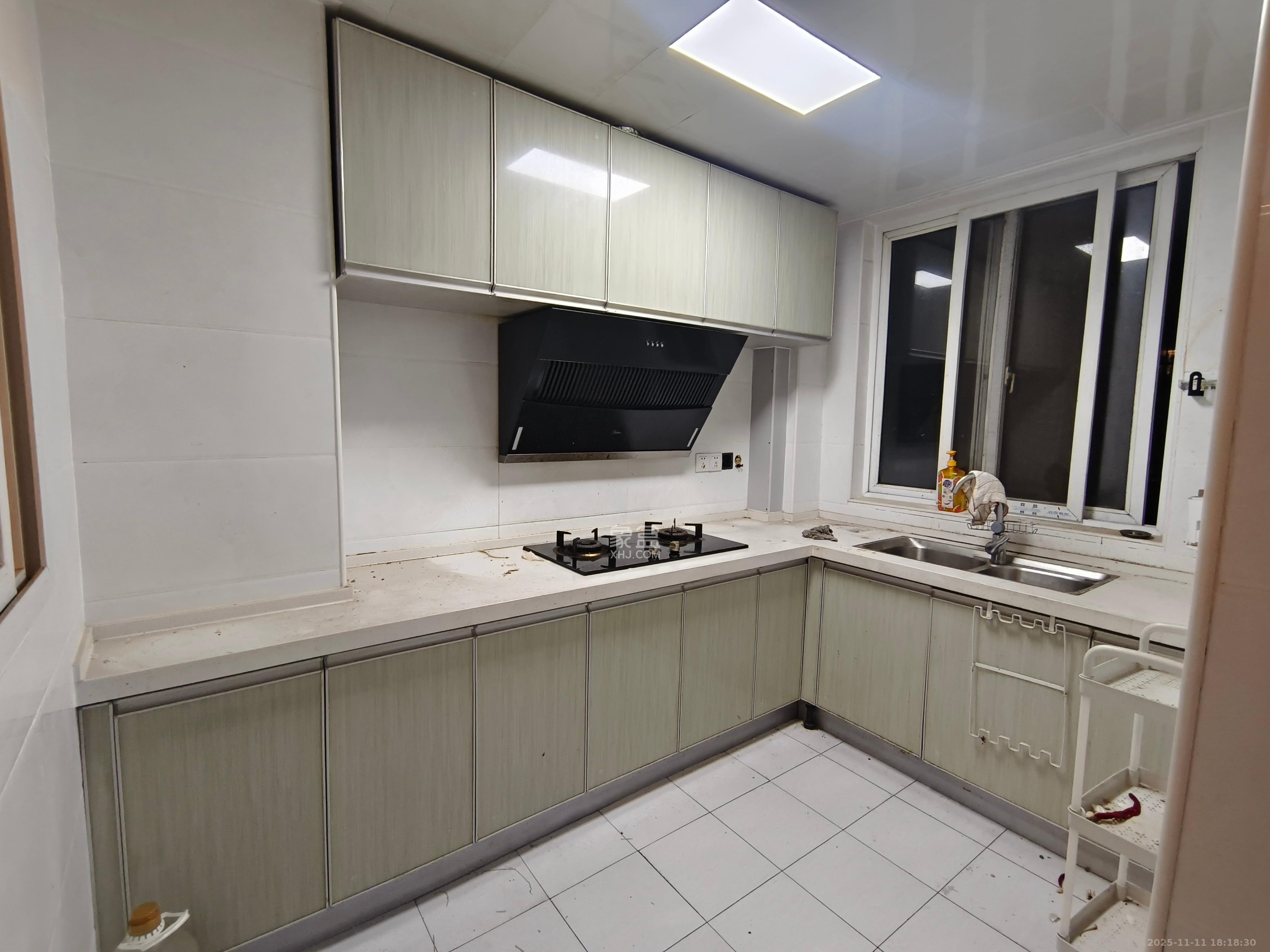 天凯东苑 2室2厅1卫 1700.0元/月 天凯东苑 2室2厅1卫 1700.0元/月室内图