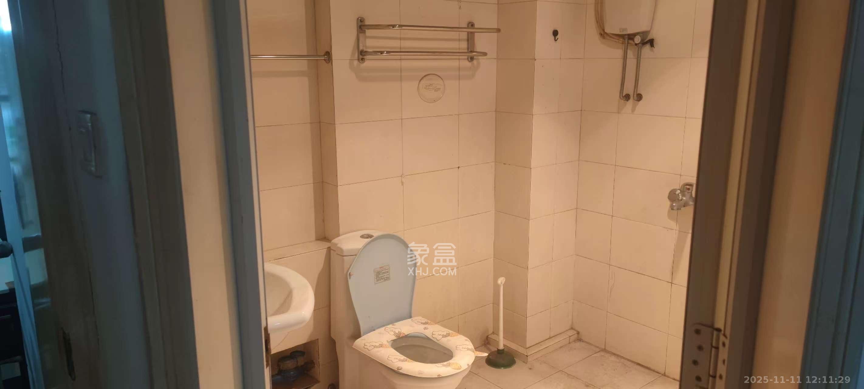 永宏佳园  3室2厅1卫    2600.0元/月室内图