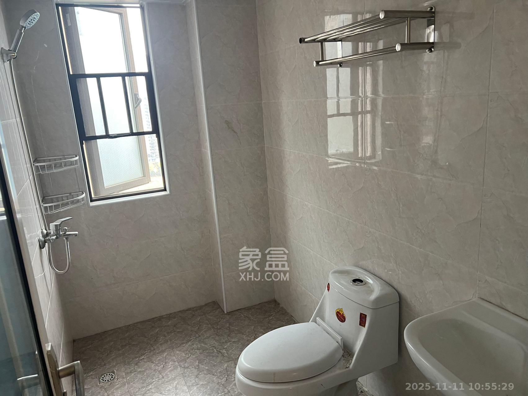 梅溪湖合能璞丽 3室2厅2卫 2600.0元/月 梅溪湖合能璞丽 3室2厅2卫 2600.0元/月室内图