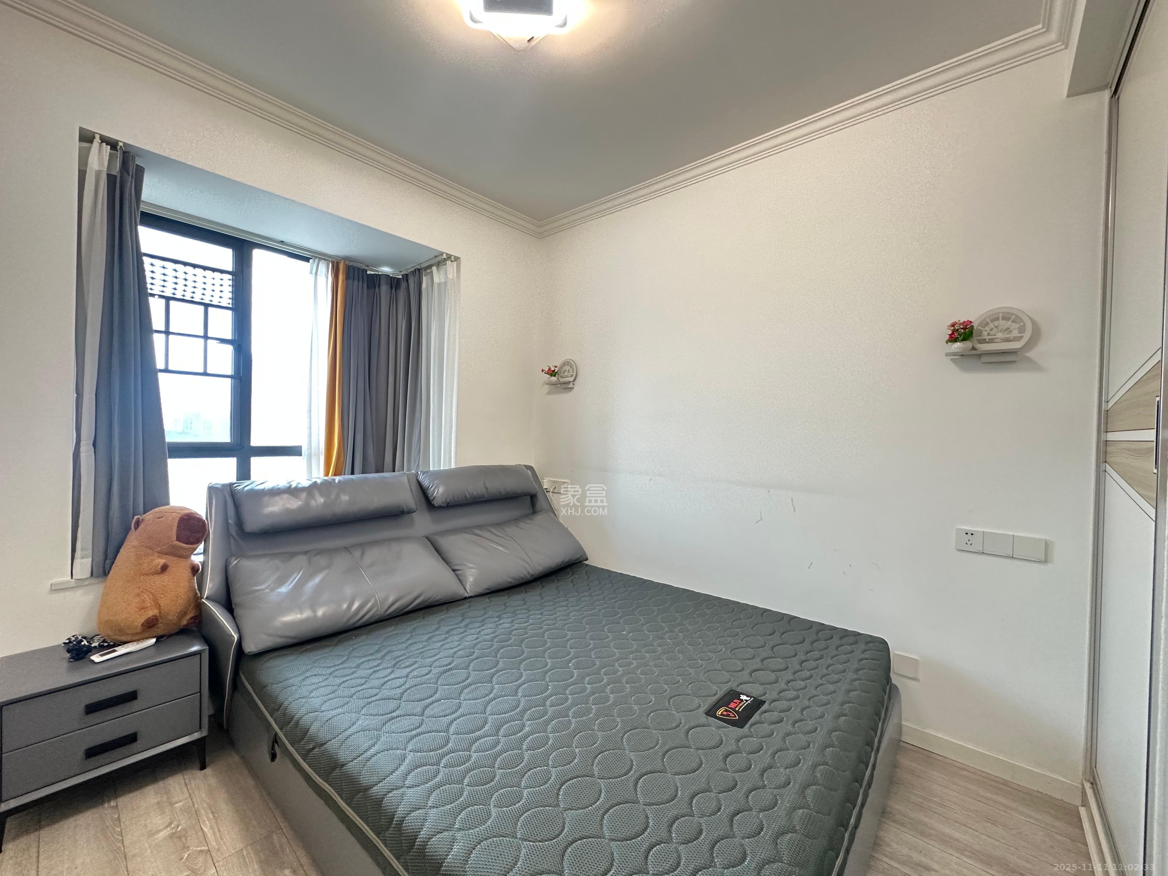 金鹰玖珑山 1室0厅0卫 2200.0元/月 金鹰玖珑山 1室0厅0卫 2200.0元/月室内图