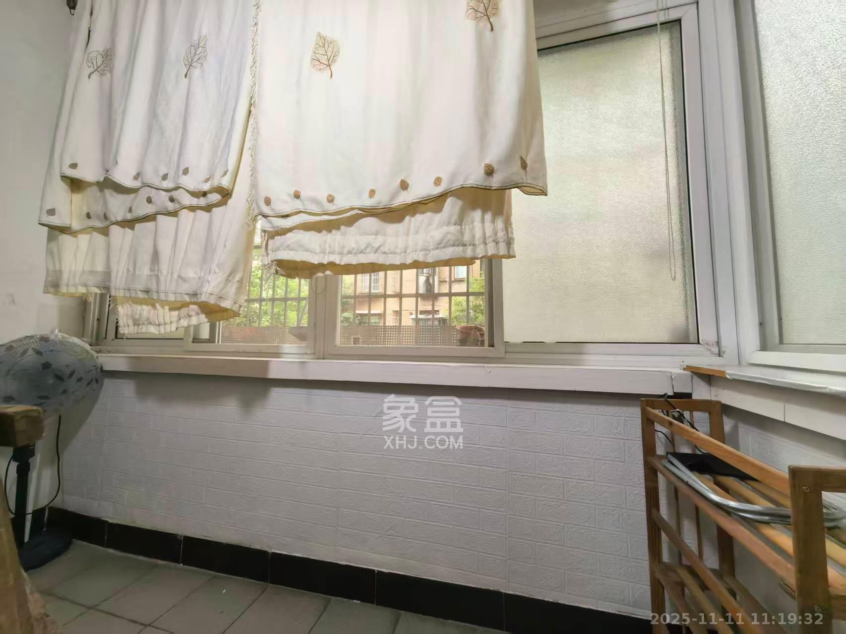 省水院宿舍  3室1厅1卫    2500.0元/月室内图