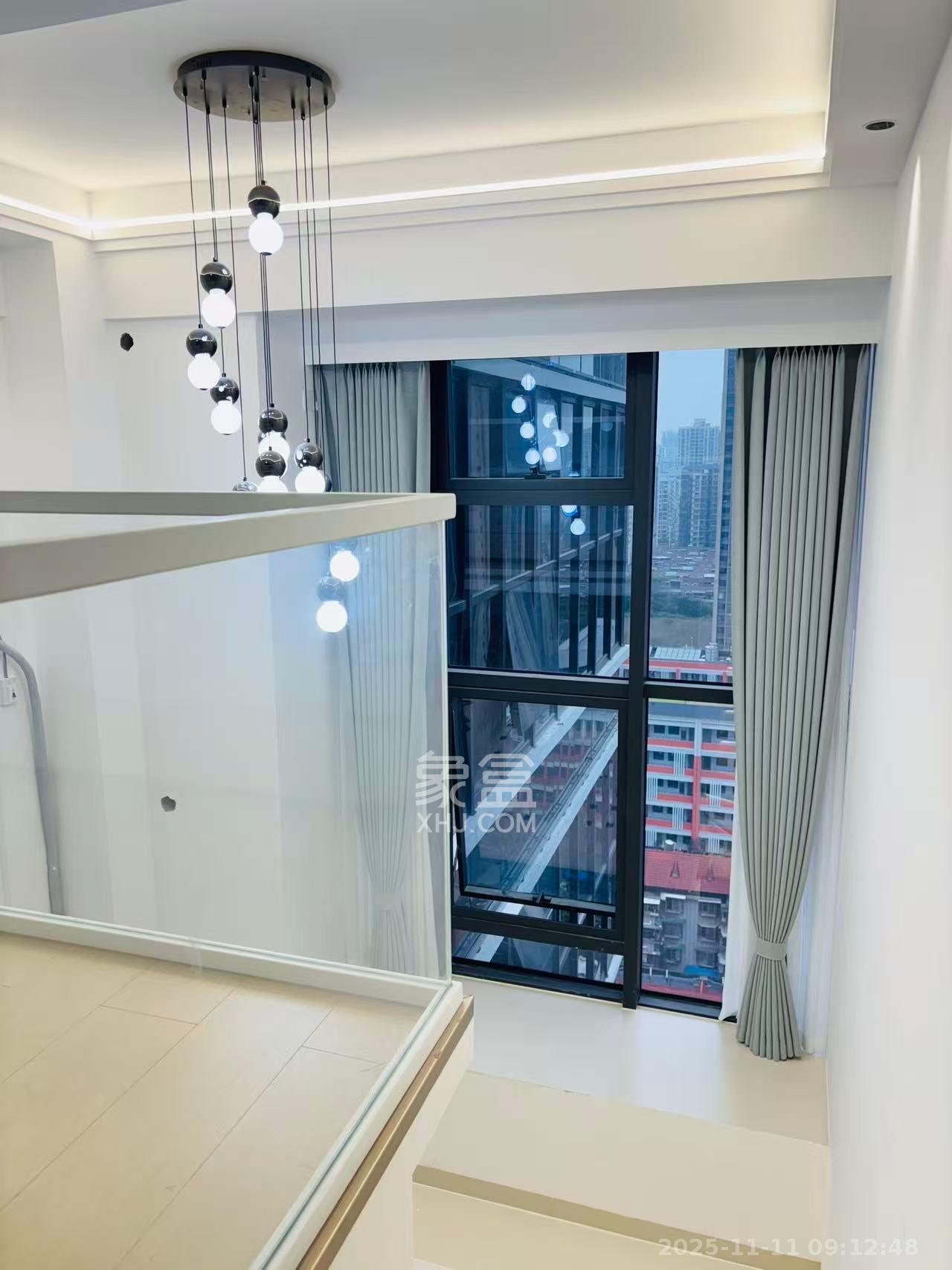 龙湖铂金岛  1室1厅1卫    2600.0元/月室内图