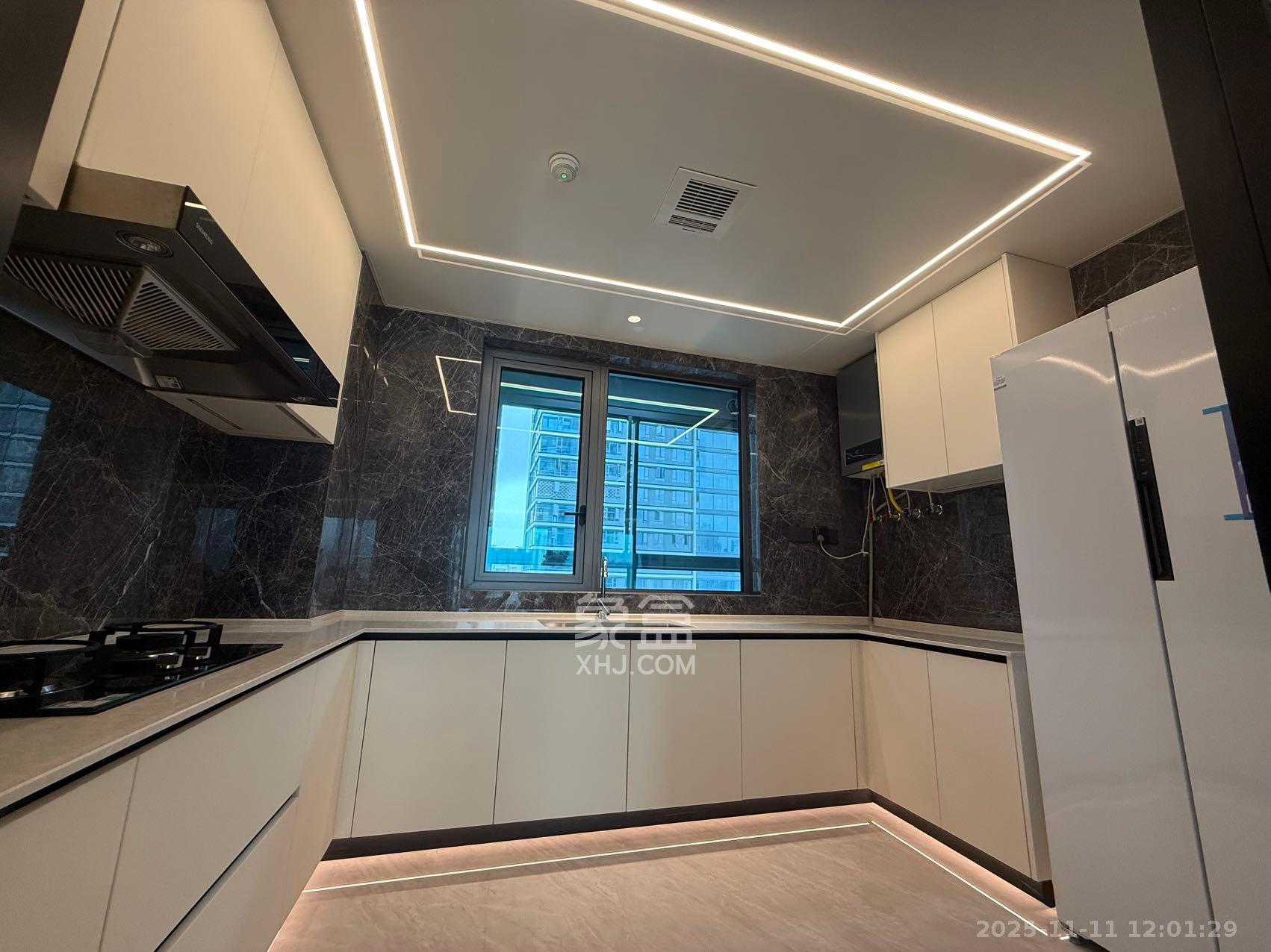 招商蛇口滨江境 4室2厅2卫 13000.0元/月 招商蛇口滨江境 4室2厅2卫 13000.0元/月室内图