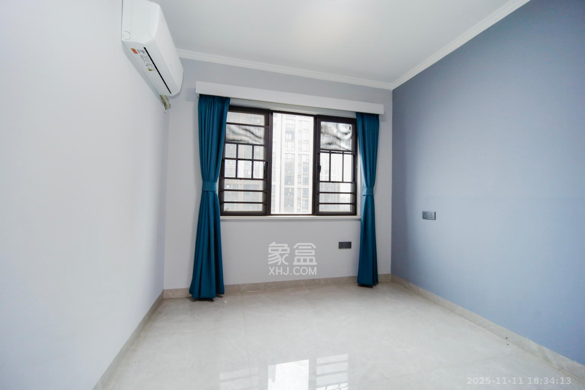 南城印象  4室2厅2卫    118.0万卧室