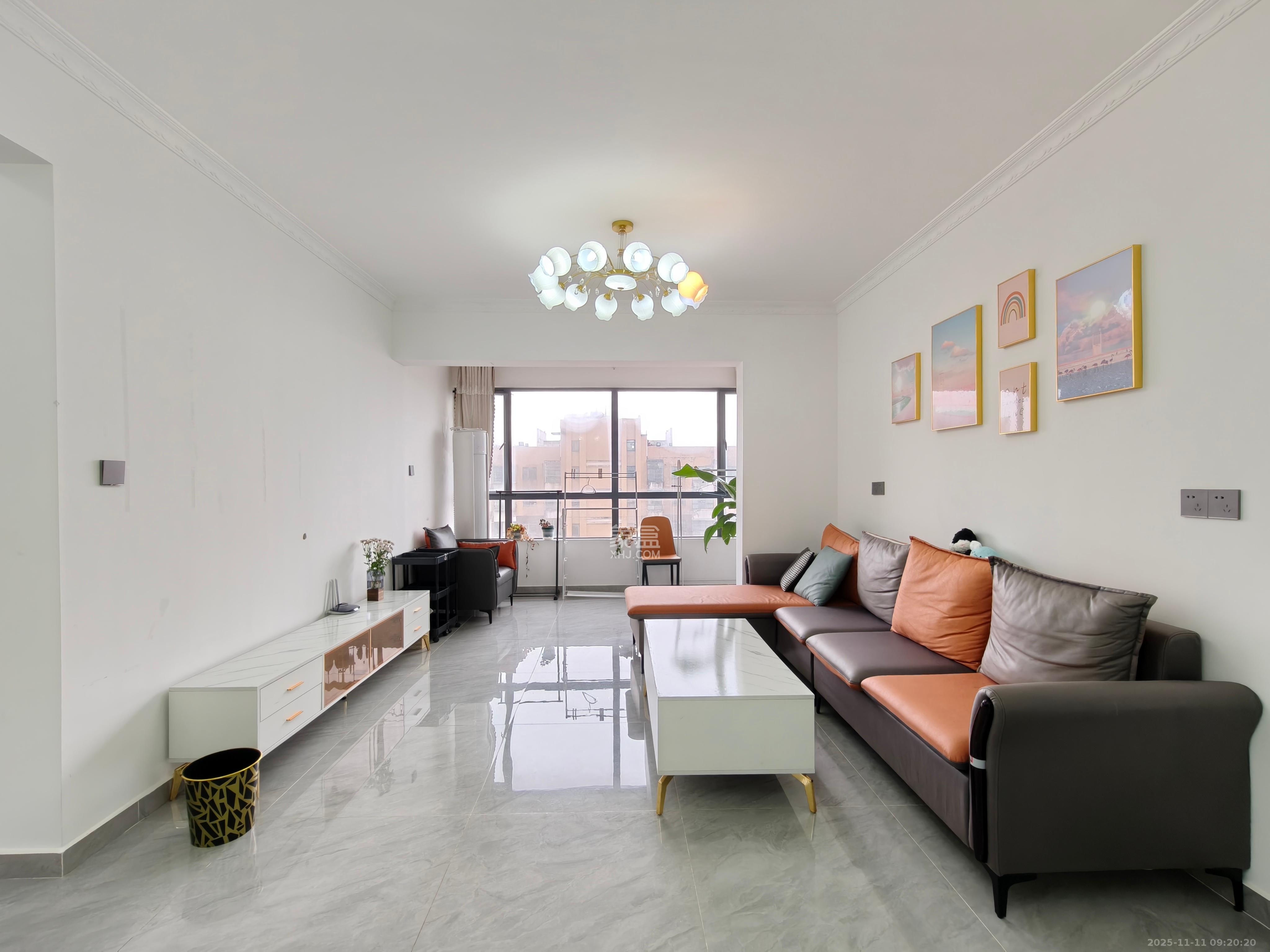 中国铁建国际城二期 2室2厅1卫 1800.0元/月 中国铁建国际城二期 2室2厅1卫 1800.0元/月室内图