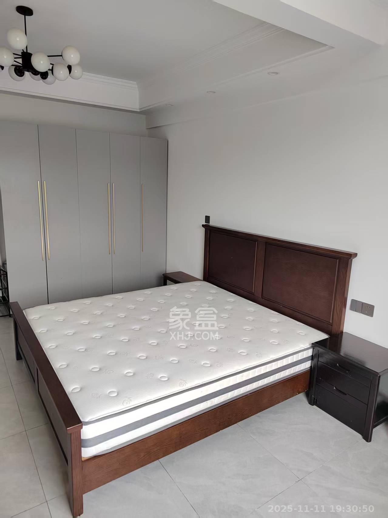 窑塘村综合楼  1室1厅1卫    1300.0元/月