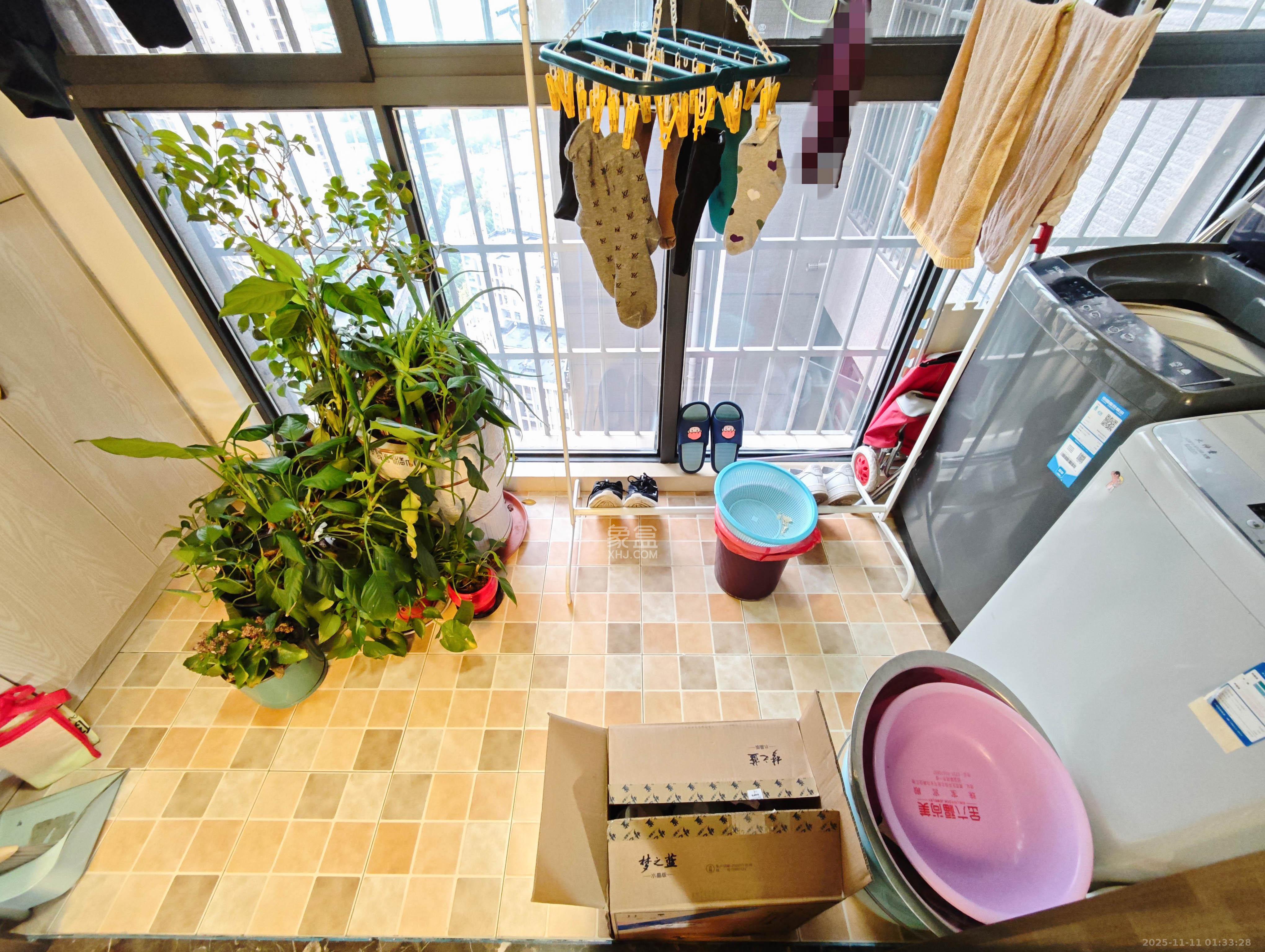 南庭城果  3室2厅2卫    76.8万其他