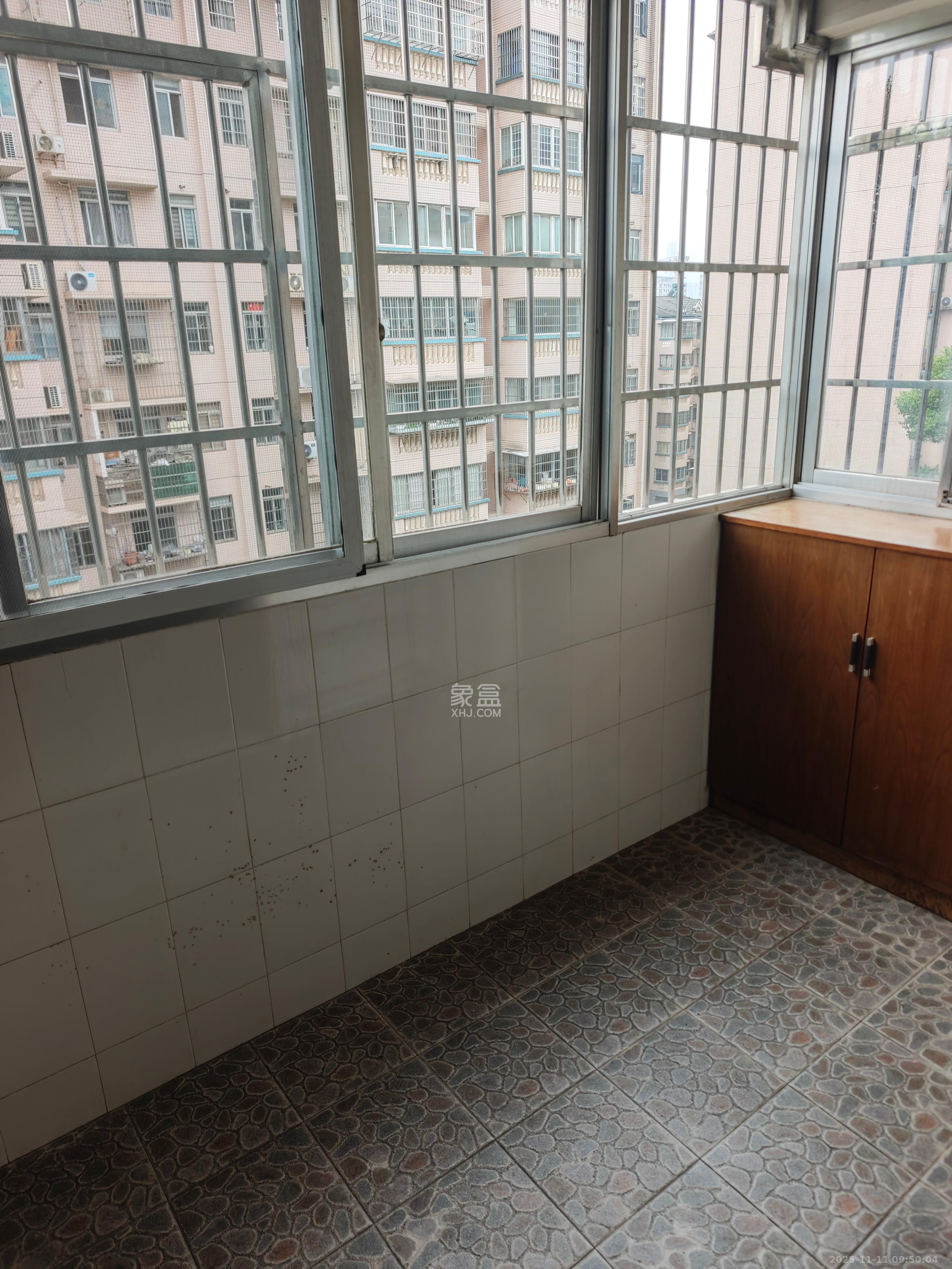 麓谷雅园 2室1厅1卫 2100.0元/月 麓谷雅园 2室1厅1卫 2100.0元/月室内图