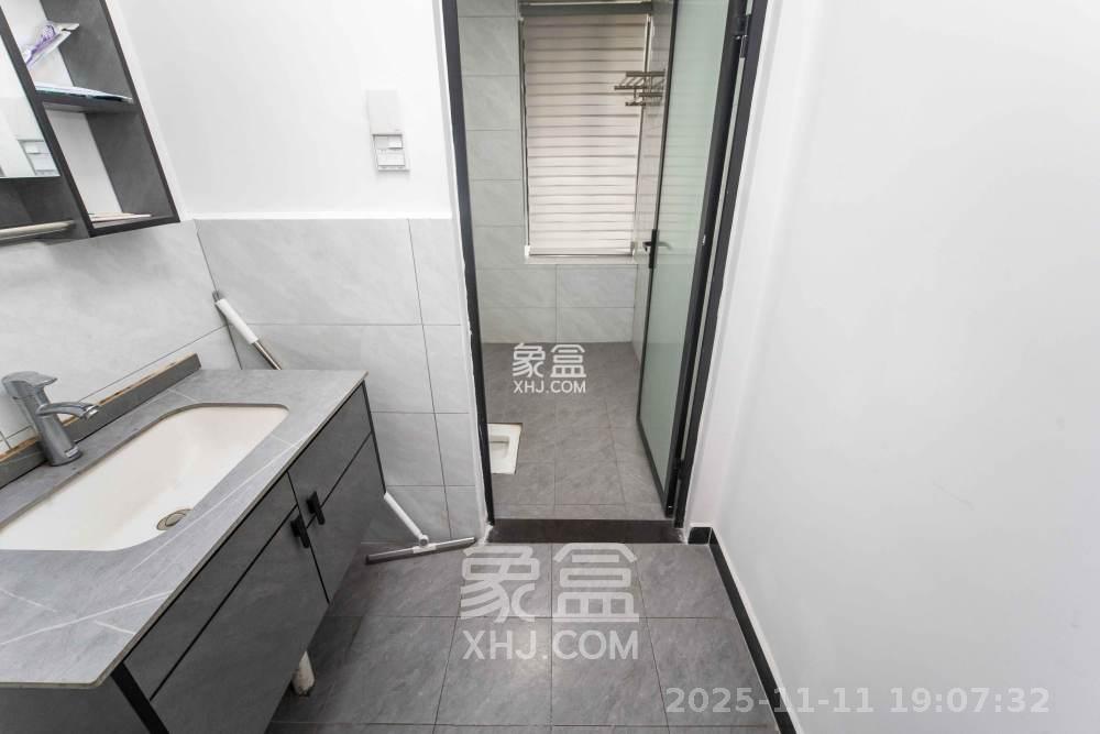 德奥悦东方  4室2厅2卫    4000.0元/月室内图