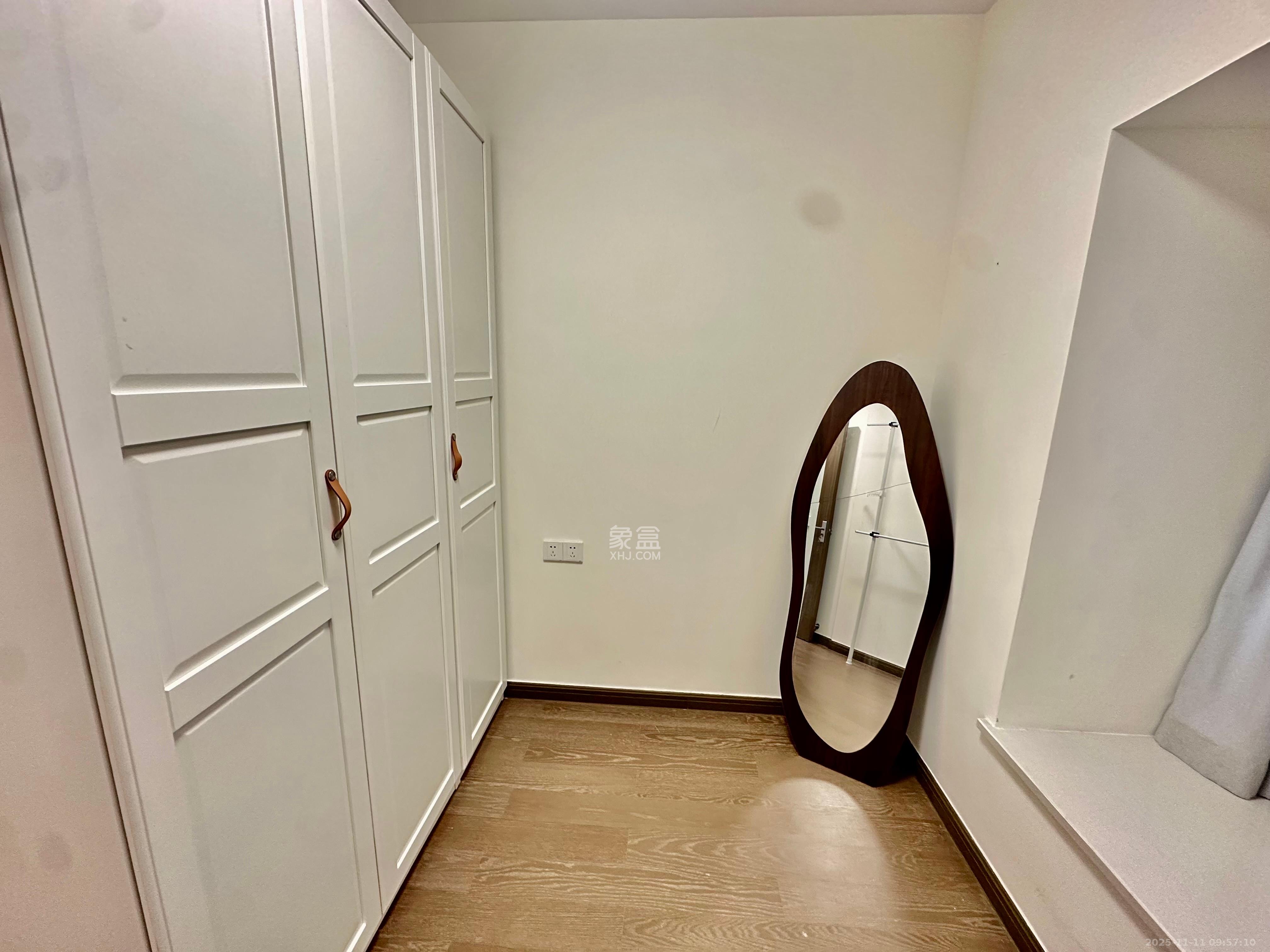 滨江府1913 4室2厅2卫 4800.0元/月 滨江府1913 4室2厅2卫 4800.0元/月室内图