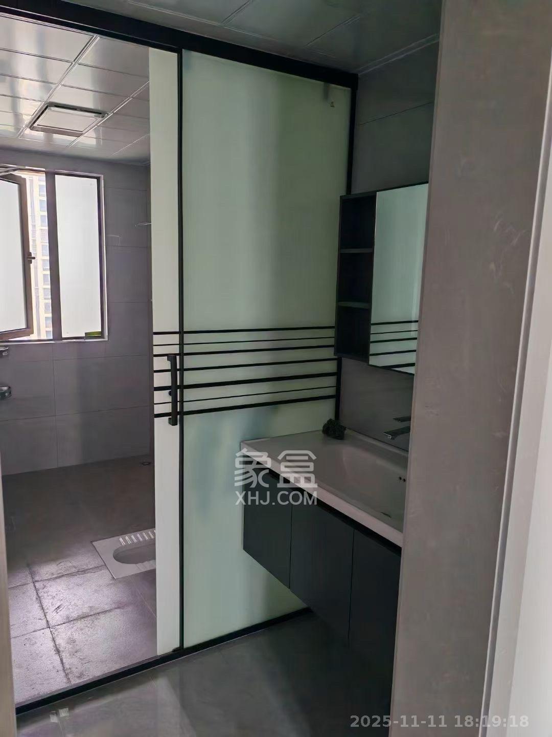 桥头家园二期(桥头家苑二期) 3室2厅2卫 2300.0元/月 桥头家园二期(桥头家苑二期) 3室2厅2卫 2300.0元/月室内图