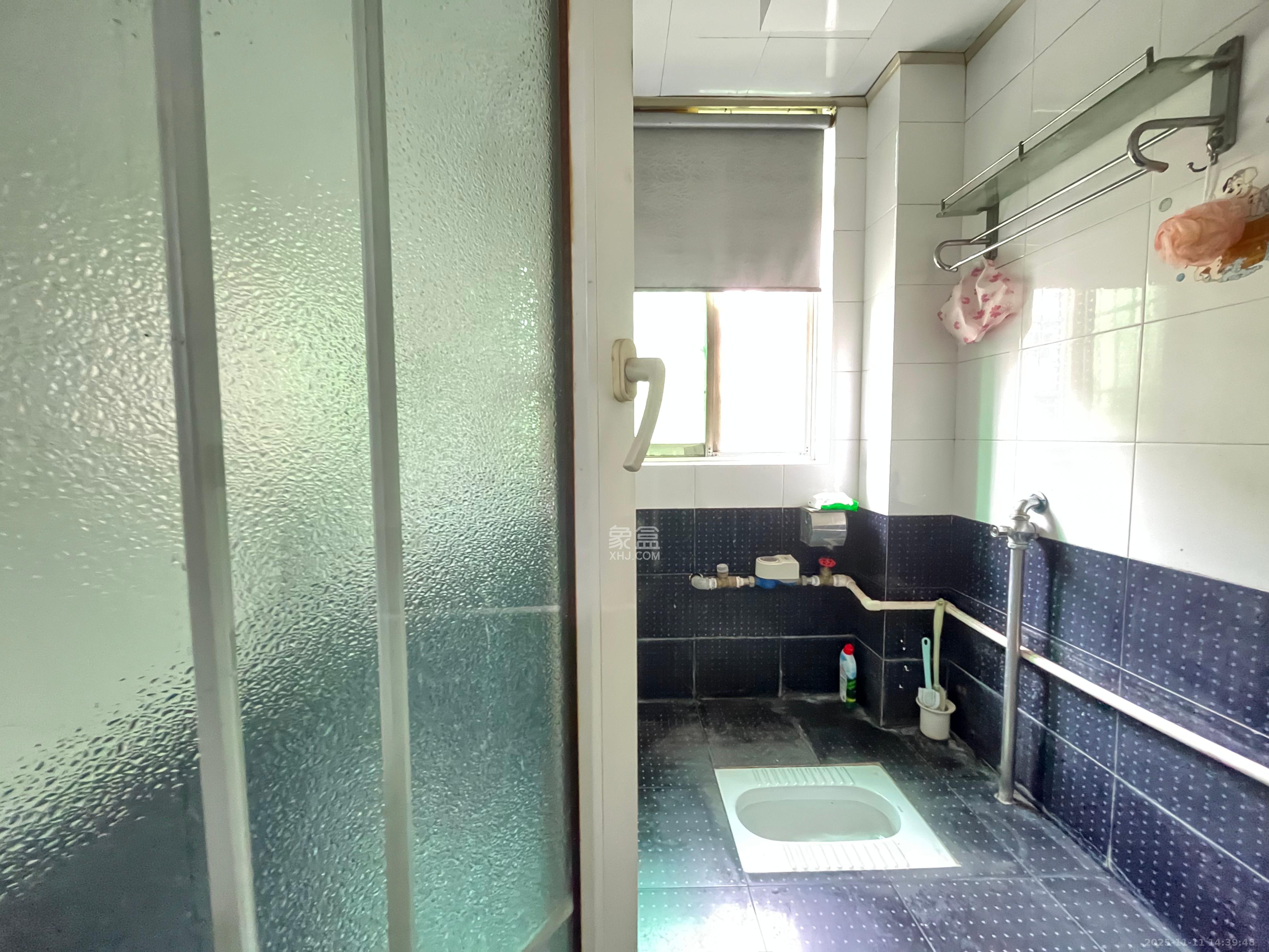 长沙市邮政宿舍（古汉邮局宿舍）  4室2厅2卫    2700.0元/月室内图