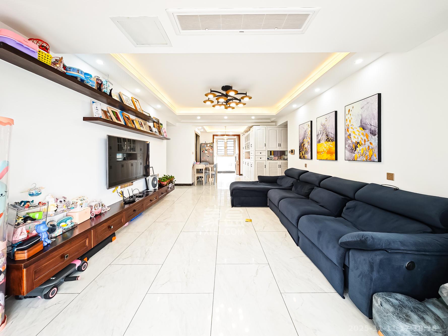 幸福考拉789 4室2厅2卫 135.0万 幸福考拉789 4室2厅2卫 135.0万客厅