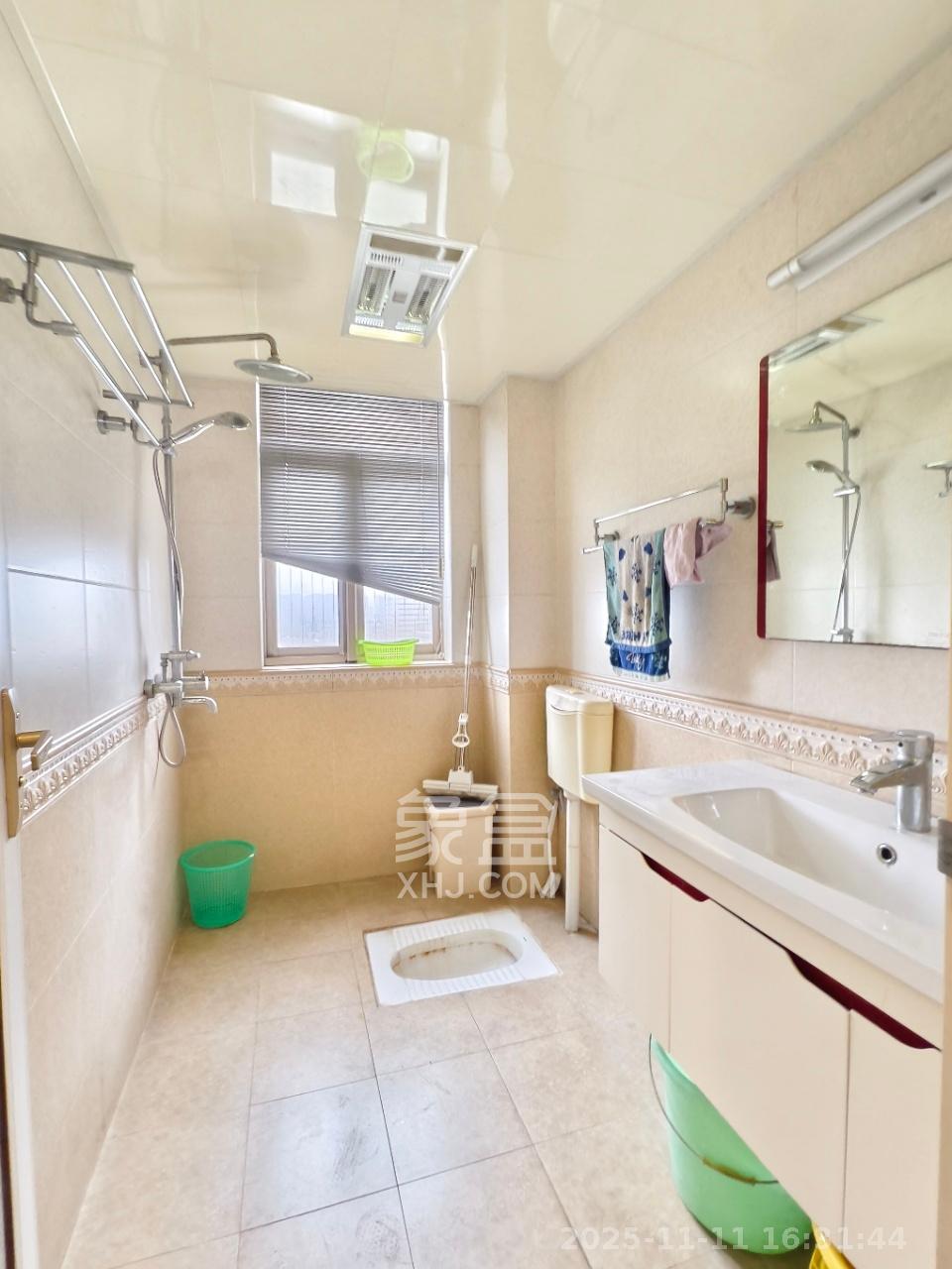 西岸润泽府  4室2厅2卫    4500.0元/月室内图