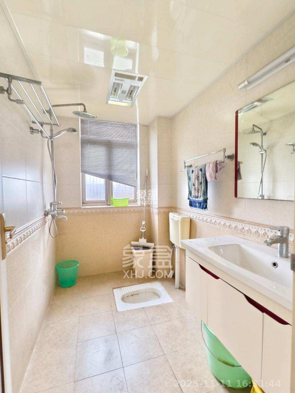 西岸润泽府 4室2厅2卫 4500.0元/月 西岸润泽府 4室2厅2卫 4500.0元/月室内图