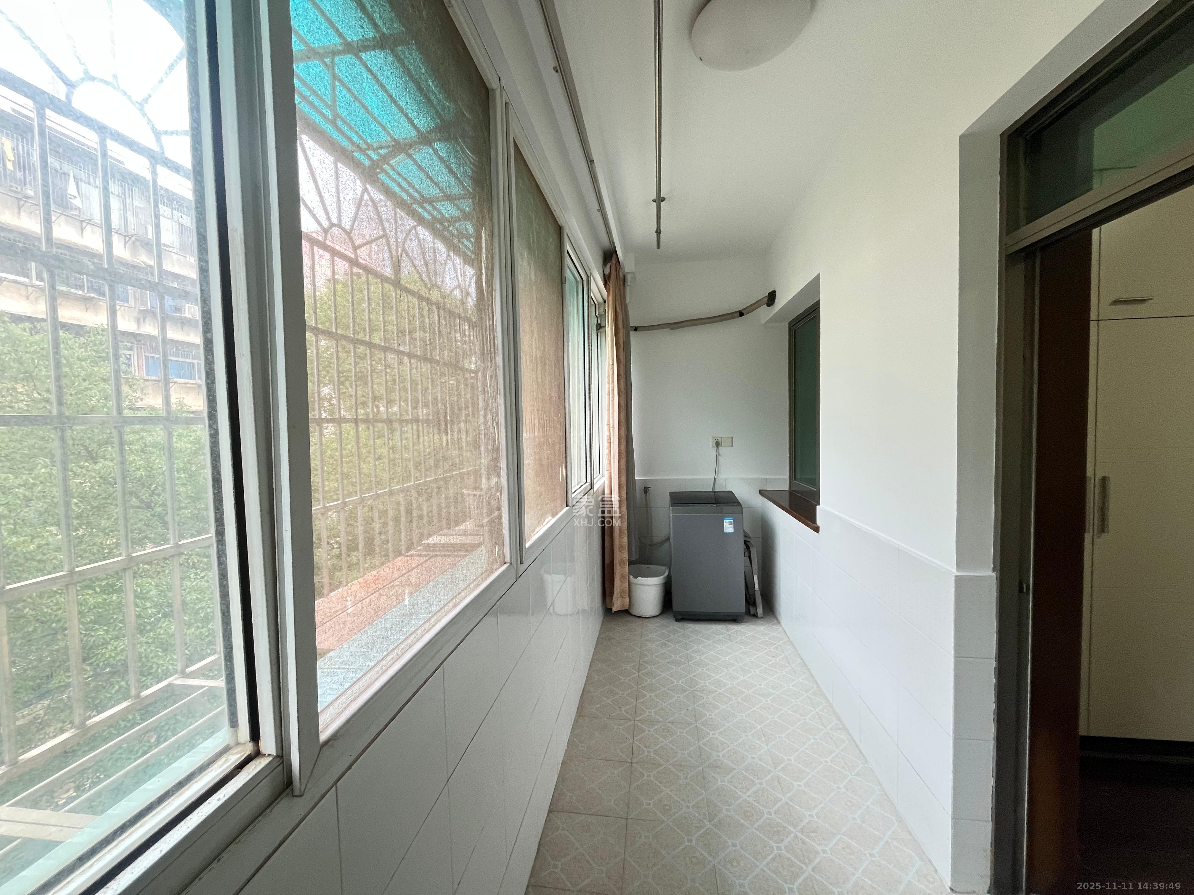 长沙市邮政宿舍（古汉邮局宿舍）  4室2厅2卫    2700.0元/月室内图