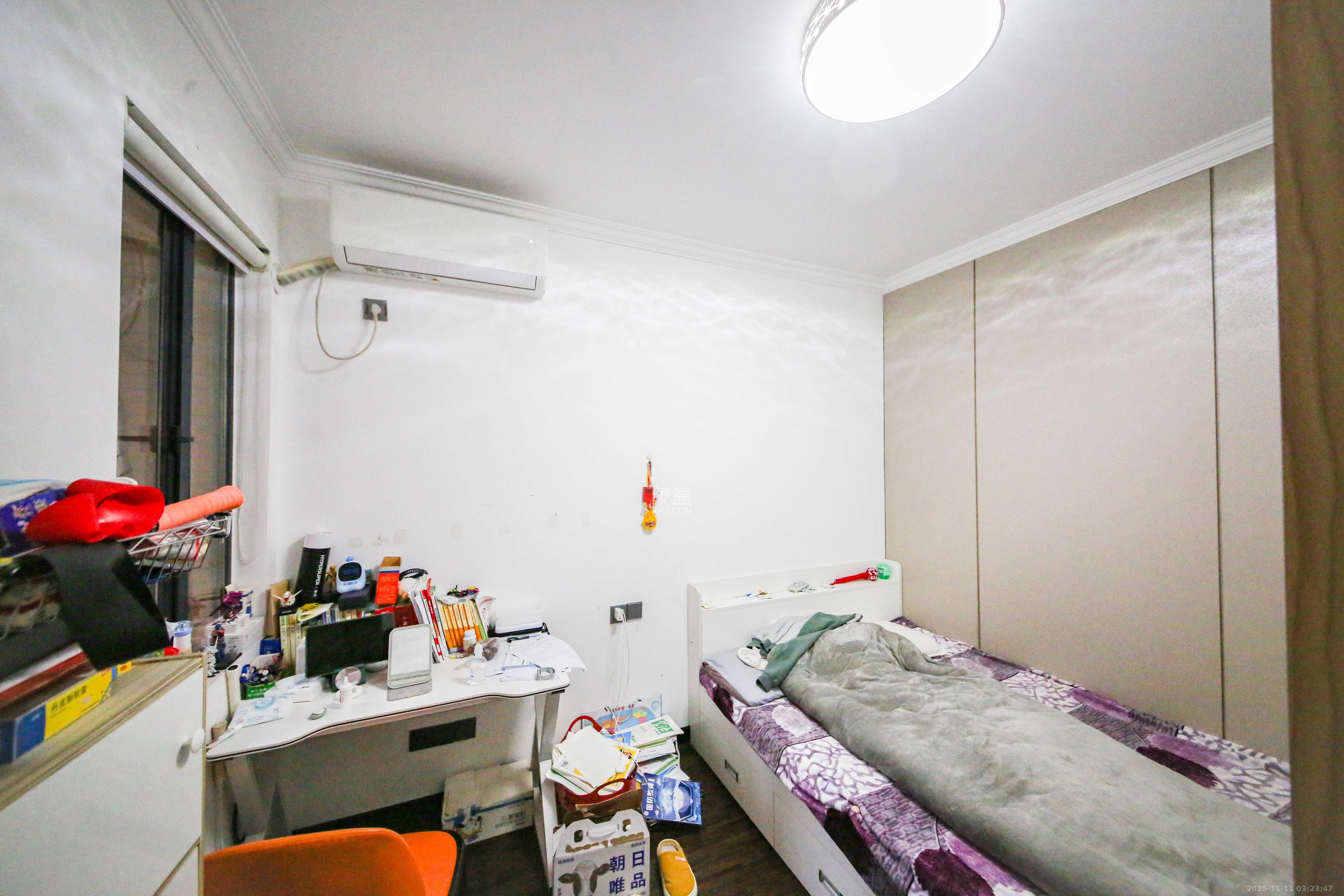 水墨林溪 3室2厅1卫 80.0万 水墨林溪 3室2厅1卫 80.0万卧室