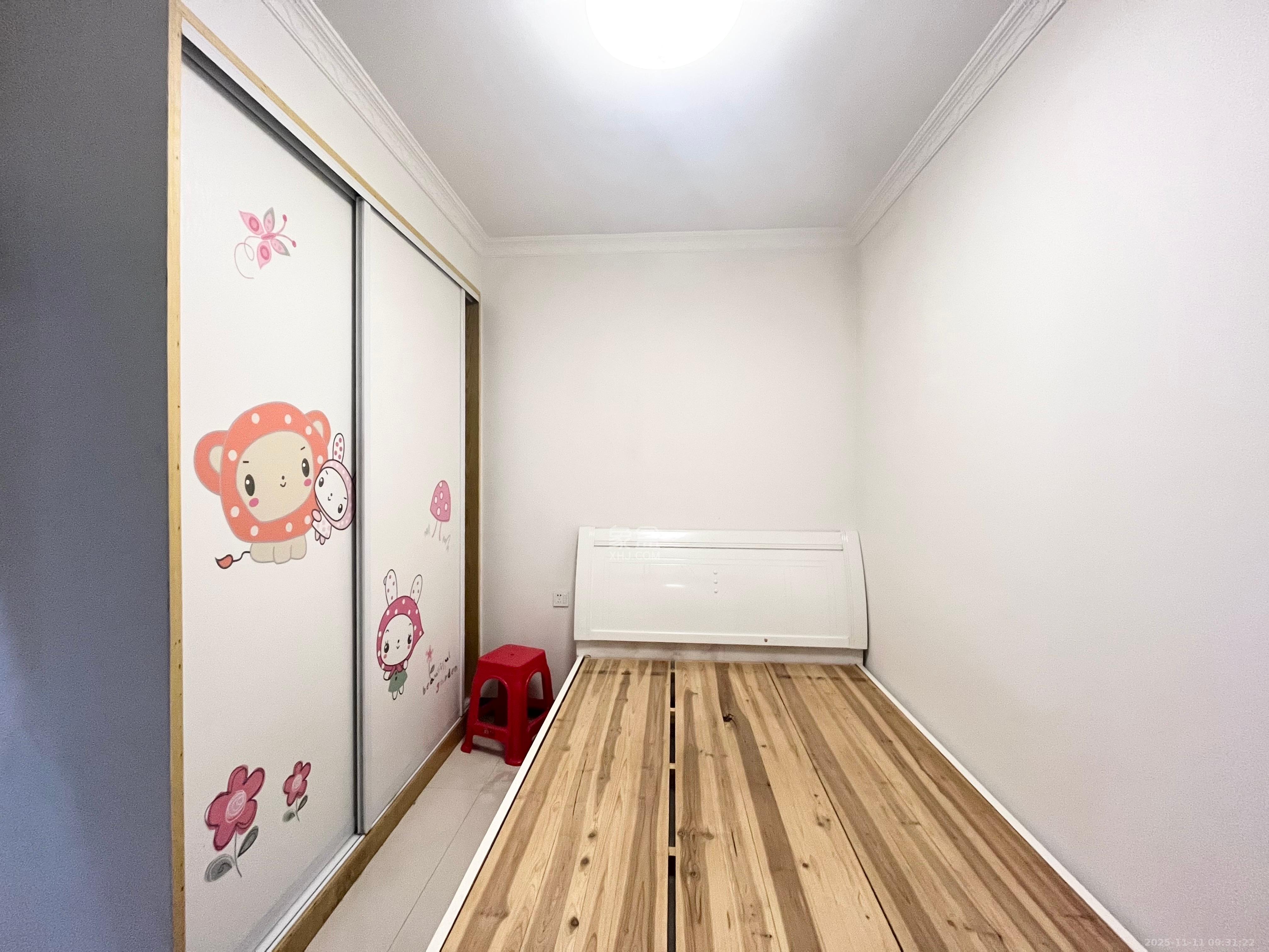 保利麓谷林语C区  2室2厅1卫    2300.0元/月室内图