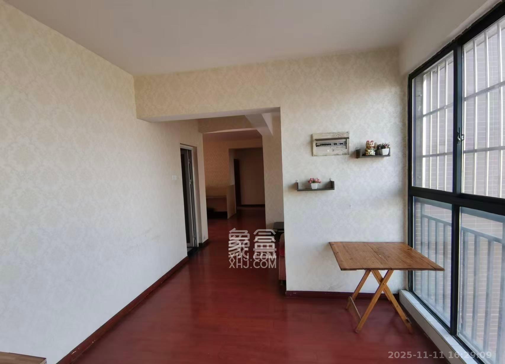 圆梦完美生活 3室2厅2卫 1800.0元/月 圆梦完美生活 3室2厅2卫 1800.0元/月室内图