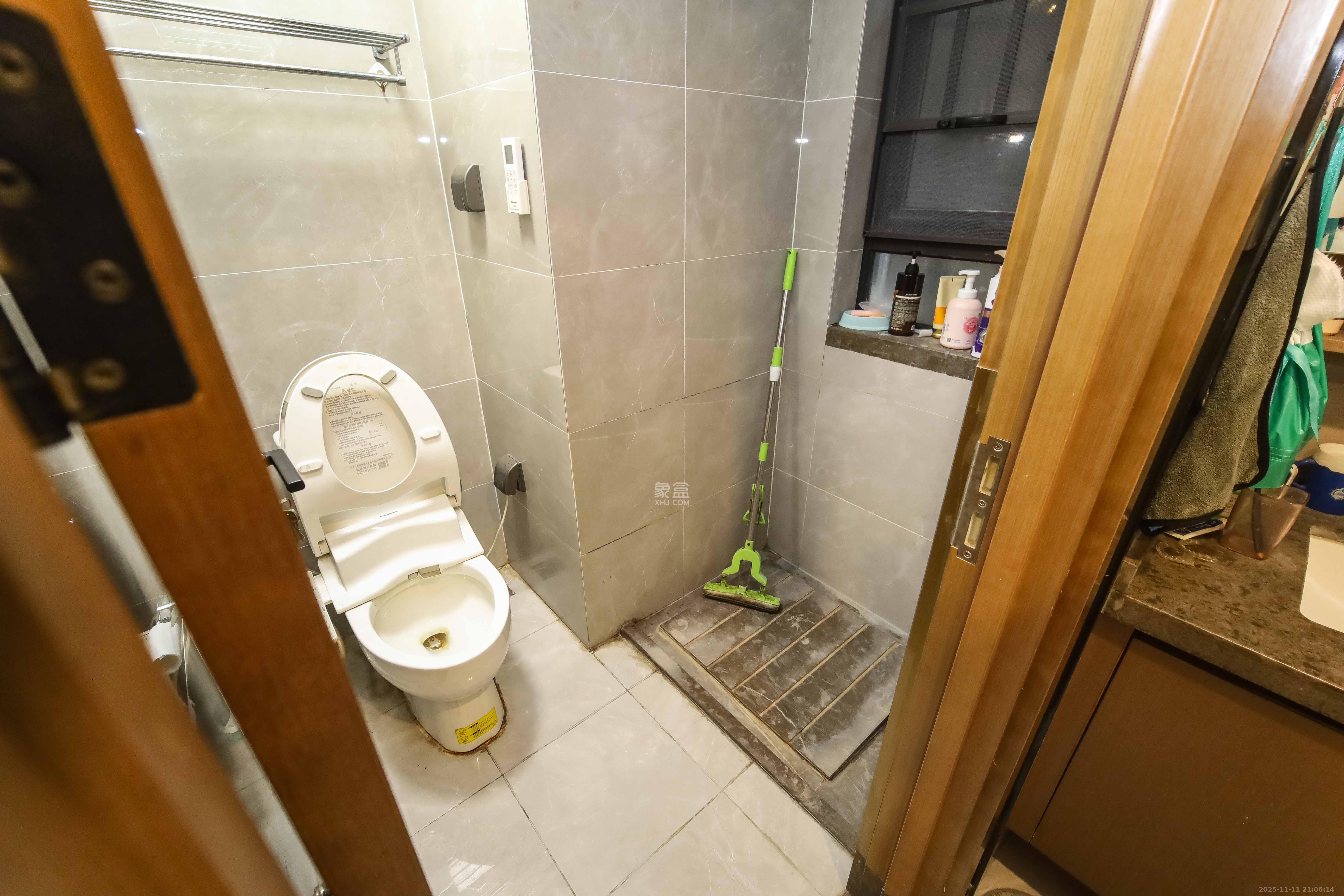 万科金域蓝湾 4室2厅2卫 159.0万 万科金域蓝湾 4室2厅2卫 159.0万卫生间