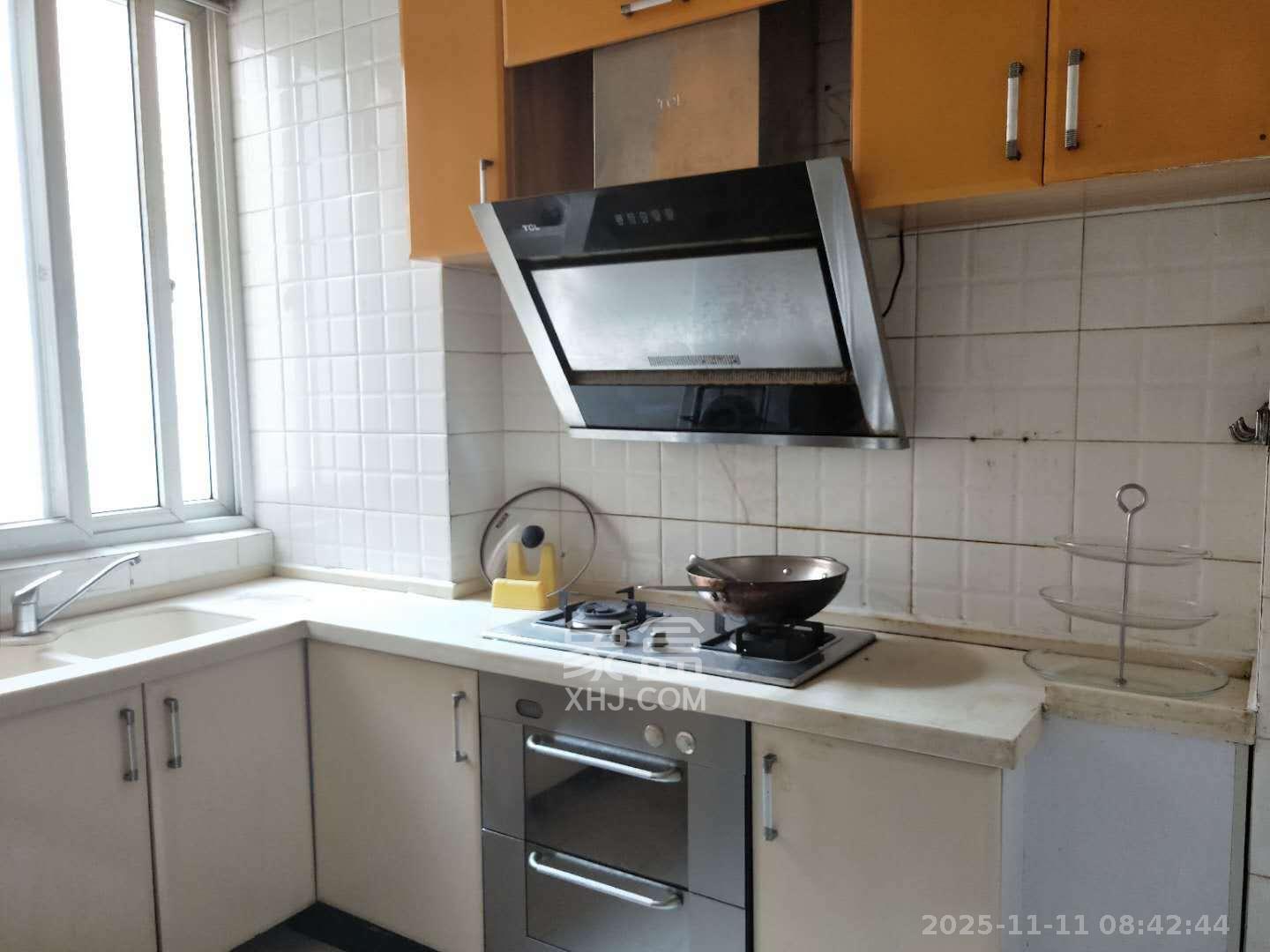 五一华府  3室2厅1卫    4000.0元/月室内图