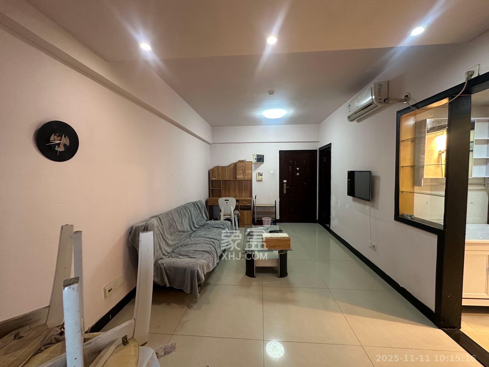 上海城小区 1室1厅1卫 1400.0元/月 上海城小区 1室1厅1卫 1400.0元/月室内图