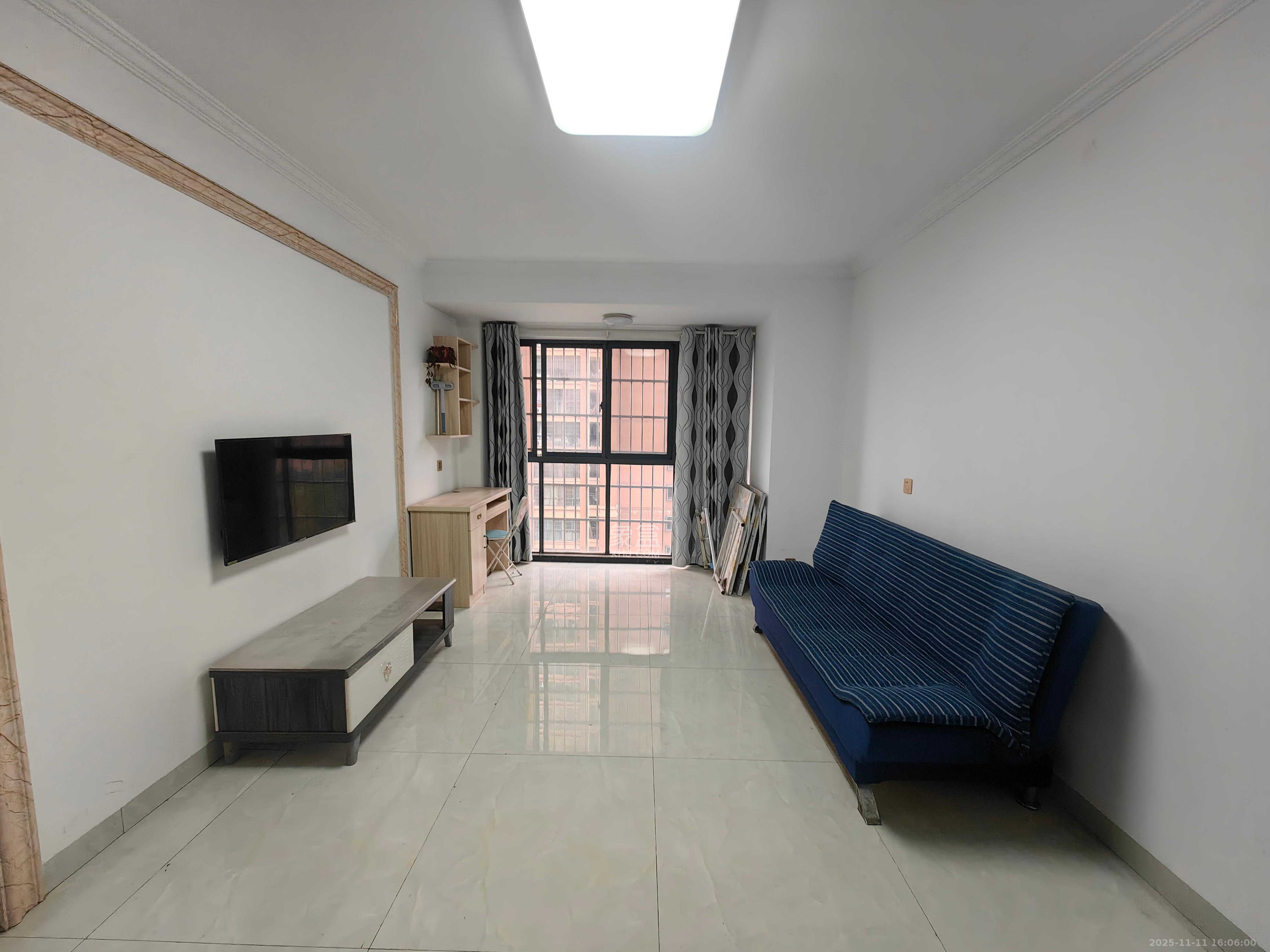 中欣楚天雅郡  2室2厅1卫    1550.0元/月